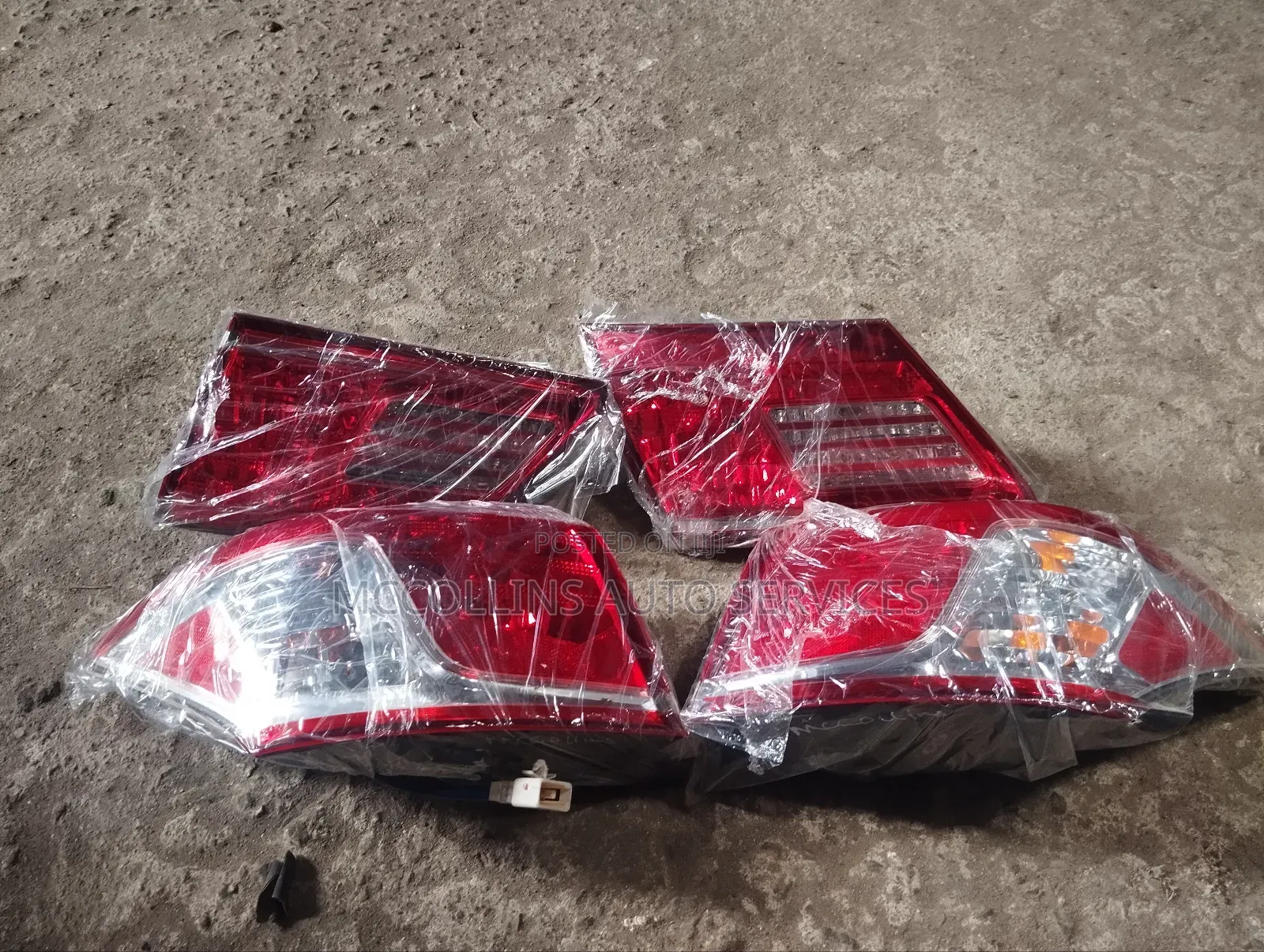 Complete Neat Tokunbo Back / Rear Light for Es 350 2010