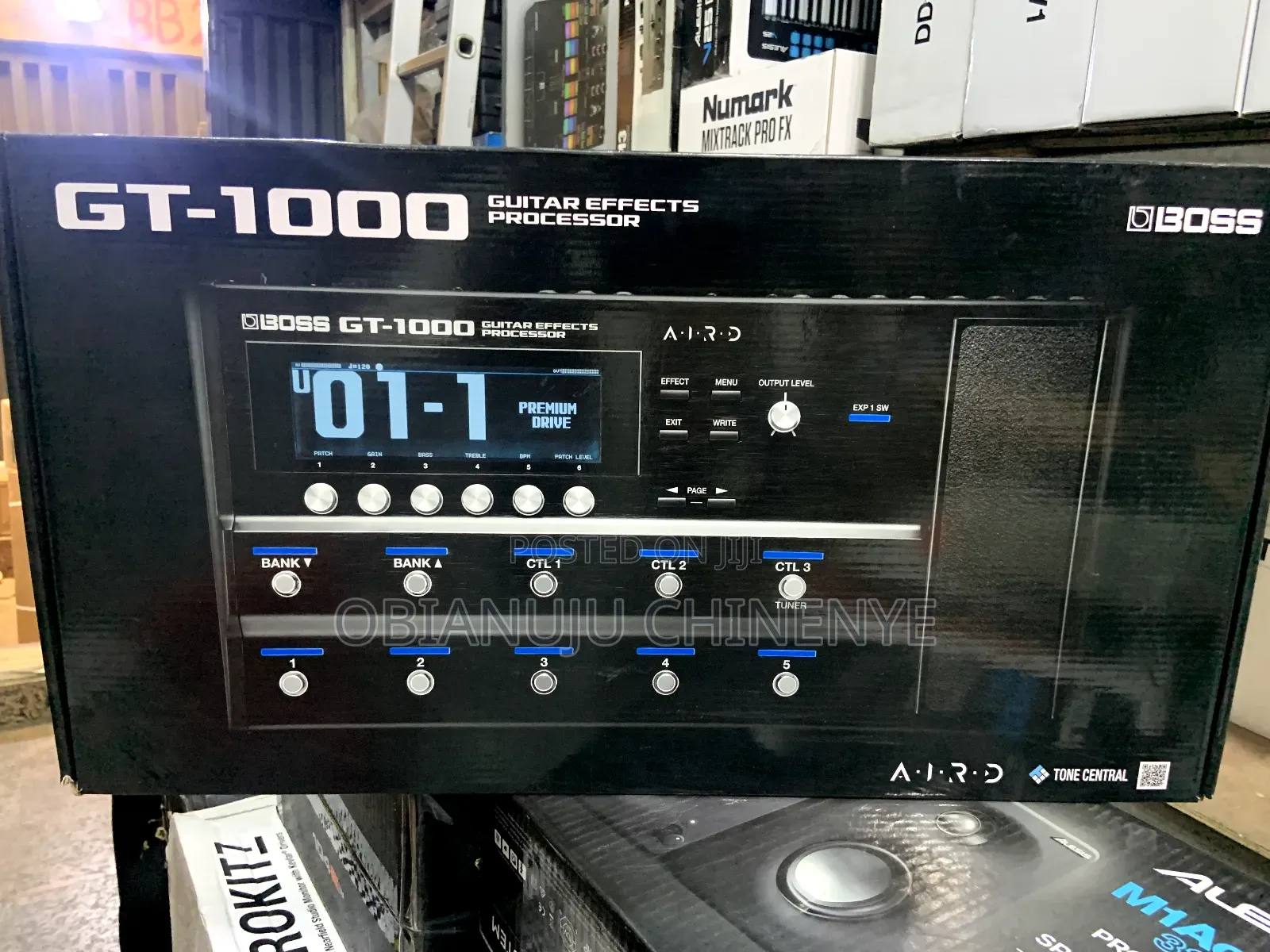 Boss Gt-1000 Bass and Lead Guitar Multi Effects Pedal