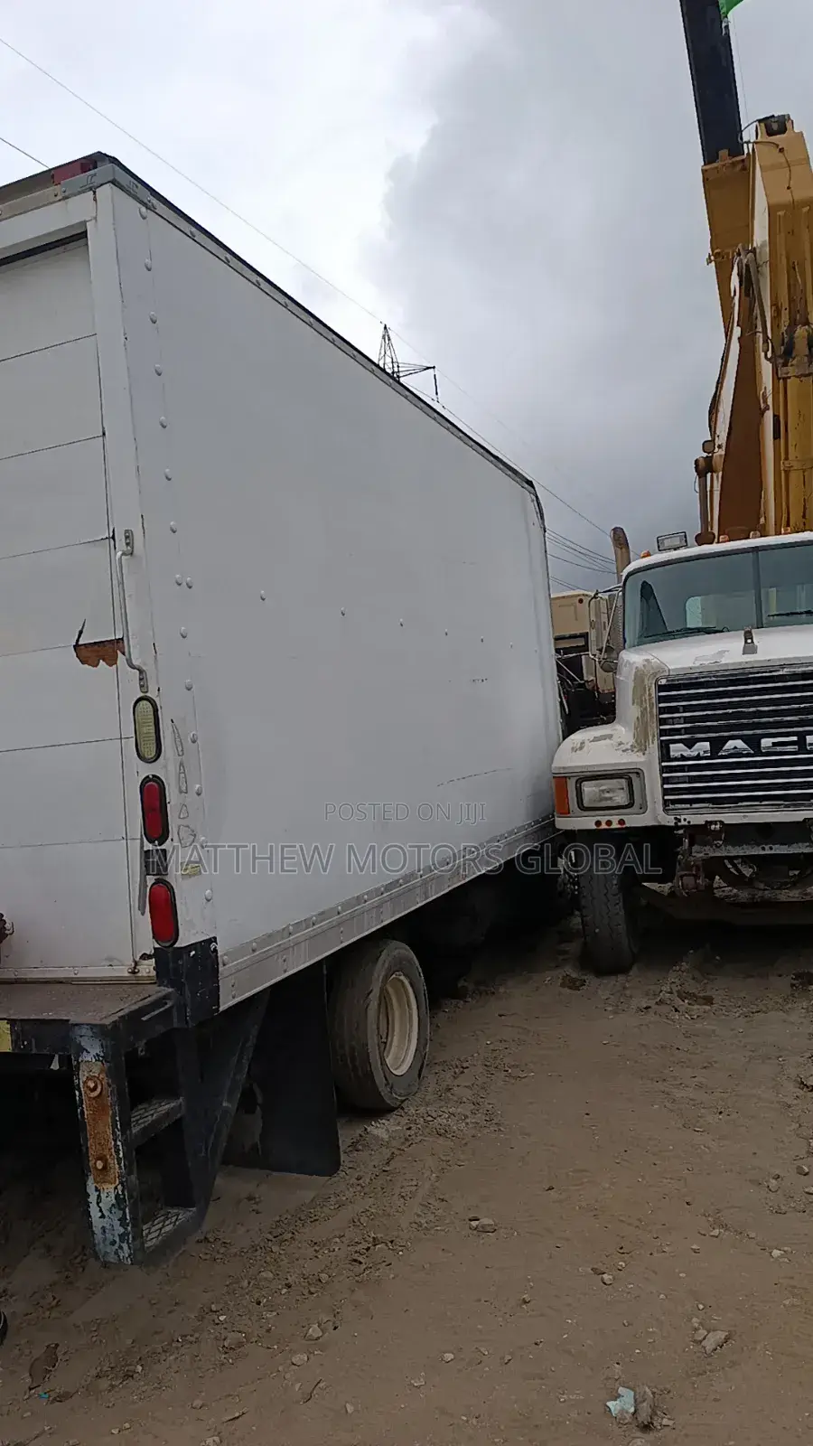 Clean Foreign Used Mitsubishi Fuso Truck 2009 Automatic