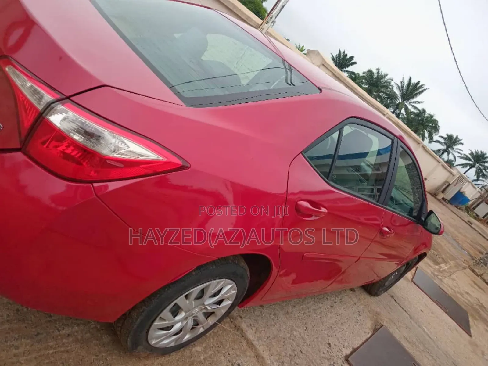 Toyota Corolla LE 4dr Sedan (1.8L 4cyl CVT) 2016 Pink