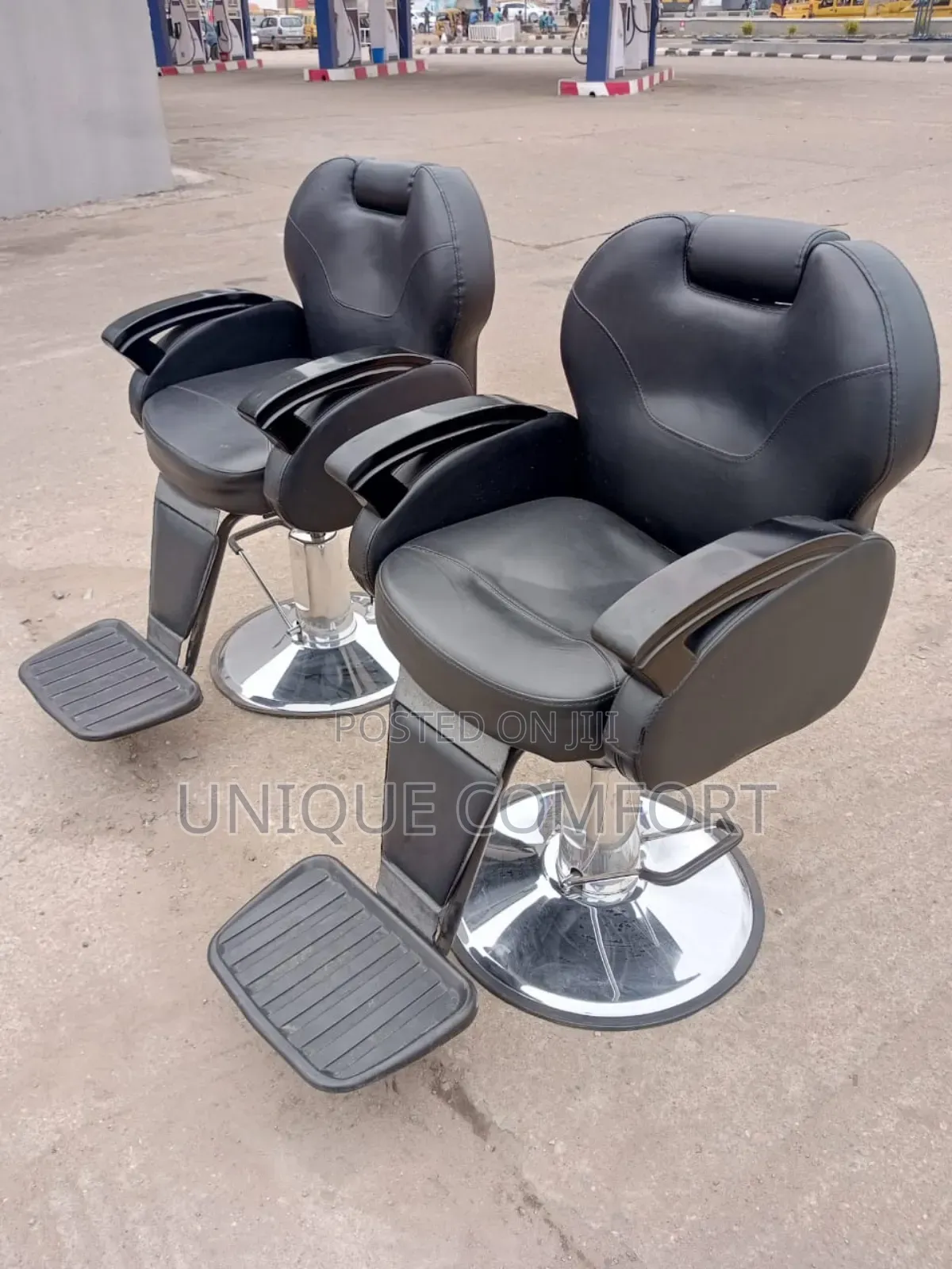 Executive Recliner Rolling Barber Chair (Each)