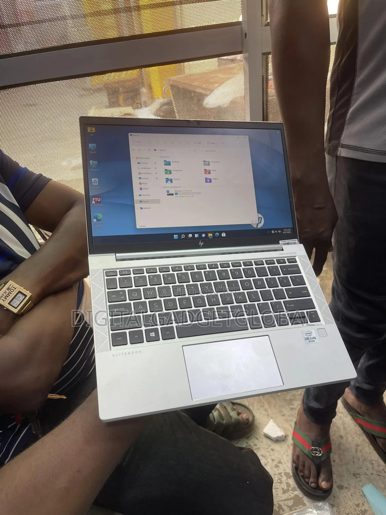 Laptop HP EliteBook 830 G7 16GB Intel Core I5 SSD 256GB