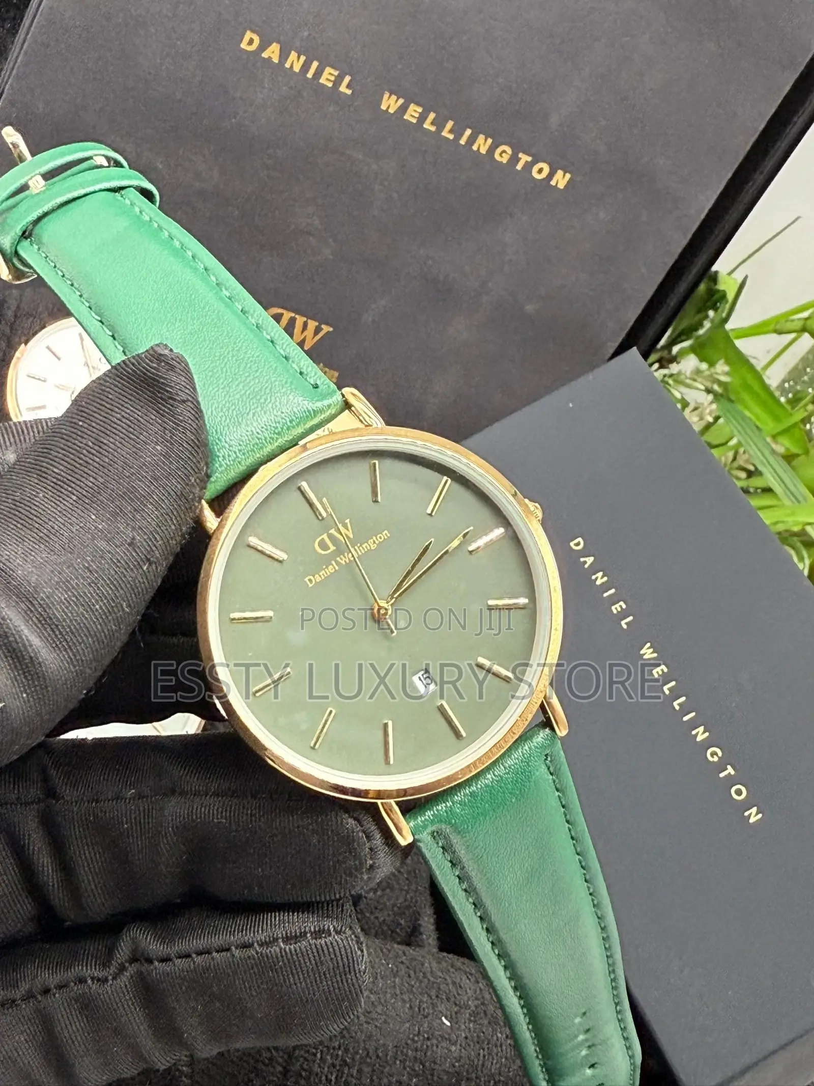 High Quality Luxury Daniel Wellington Leather Unisex Watch