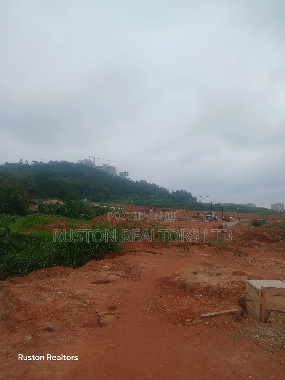 Land Measuring About 550sm at Agodi Gra