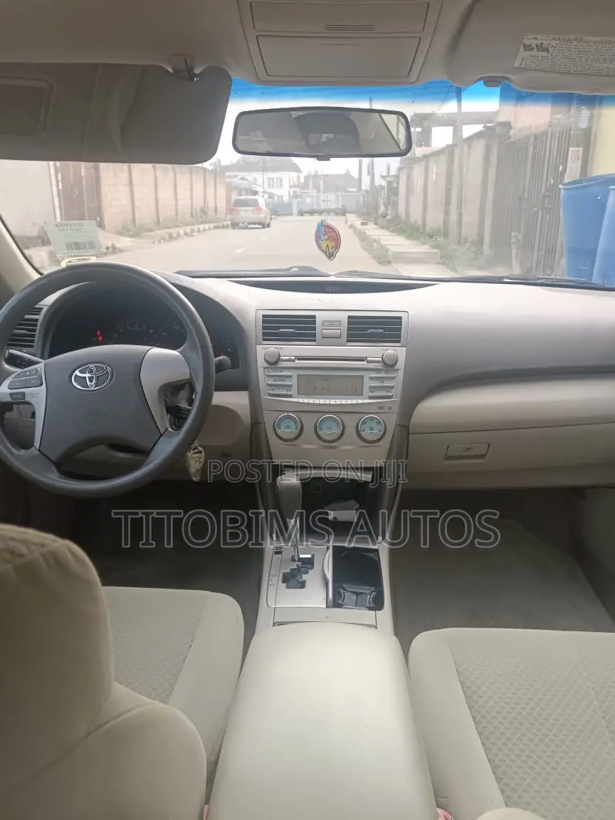 Toyota Camry 2.4 2008 White