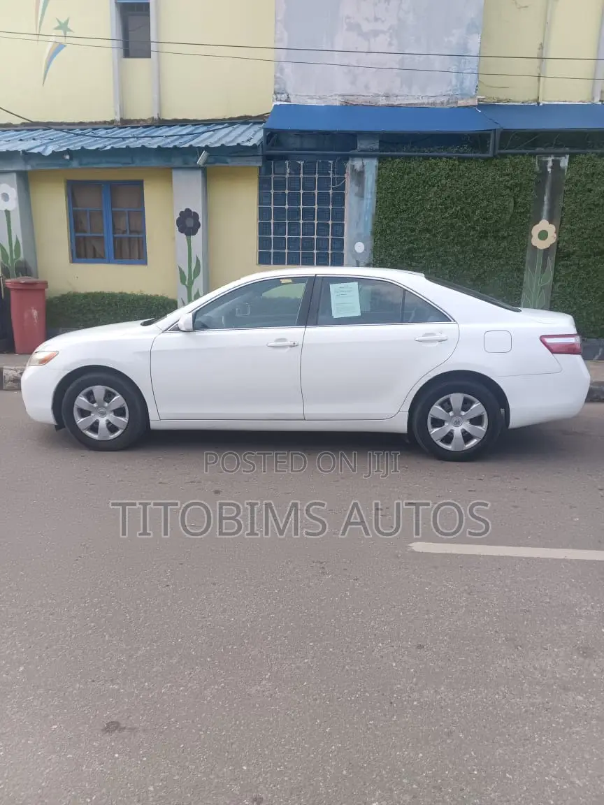 Toyota Camry 2.4 2008 White