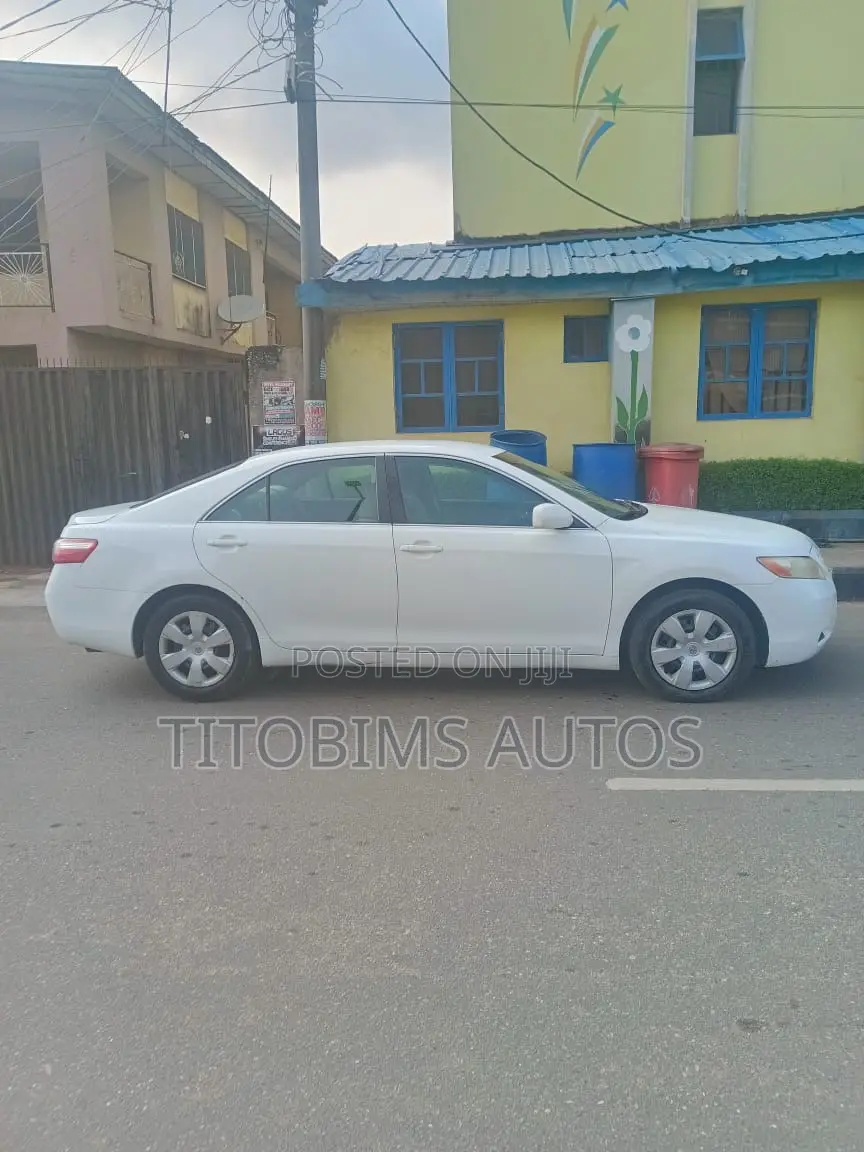 Toyota Camry 2.4 2008 White