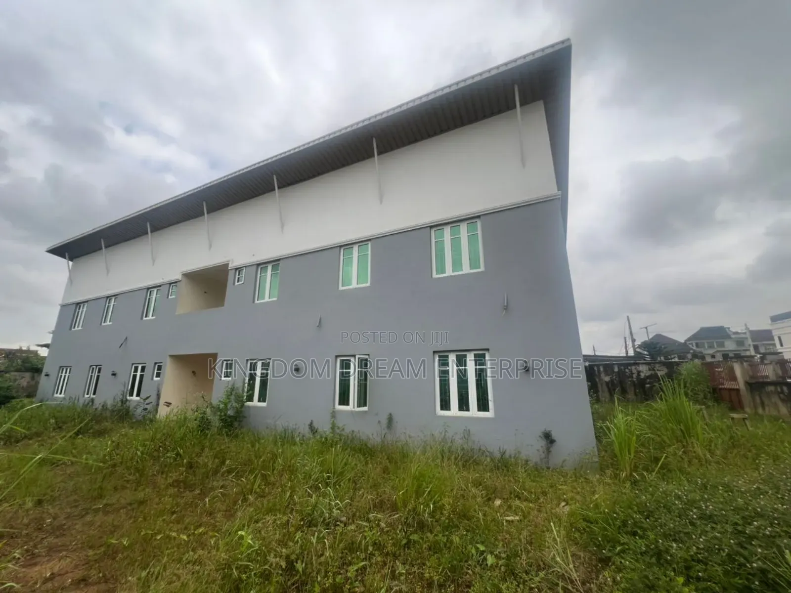 3bdrm Block of Flats in Greenfield Estate for sale