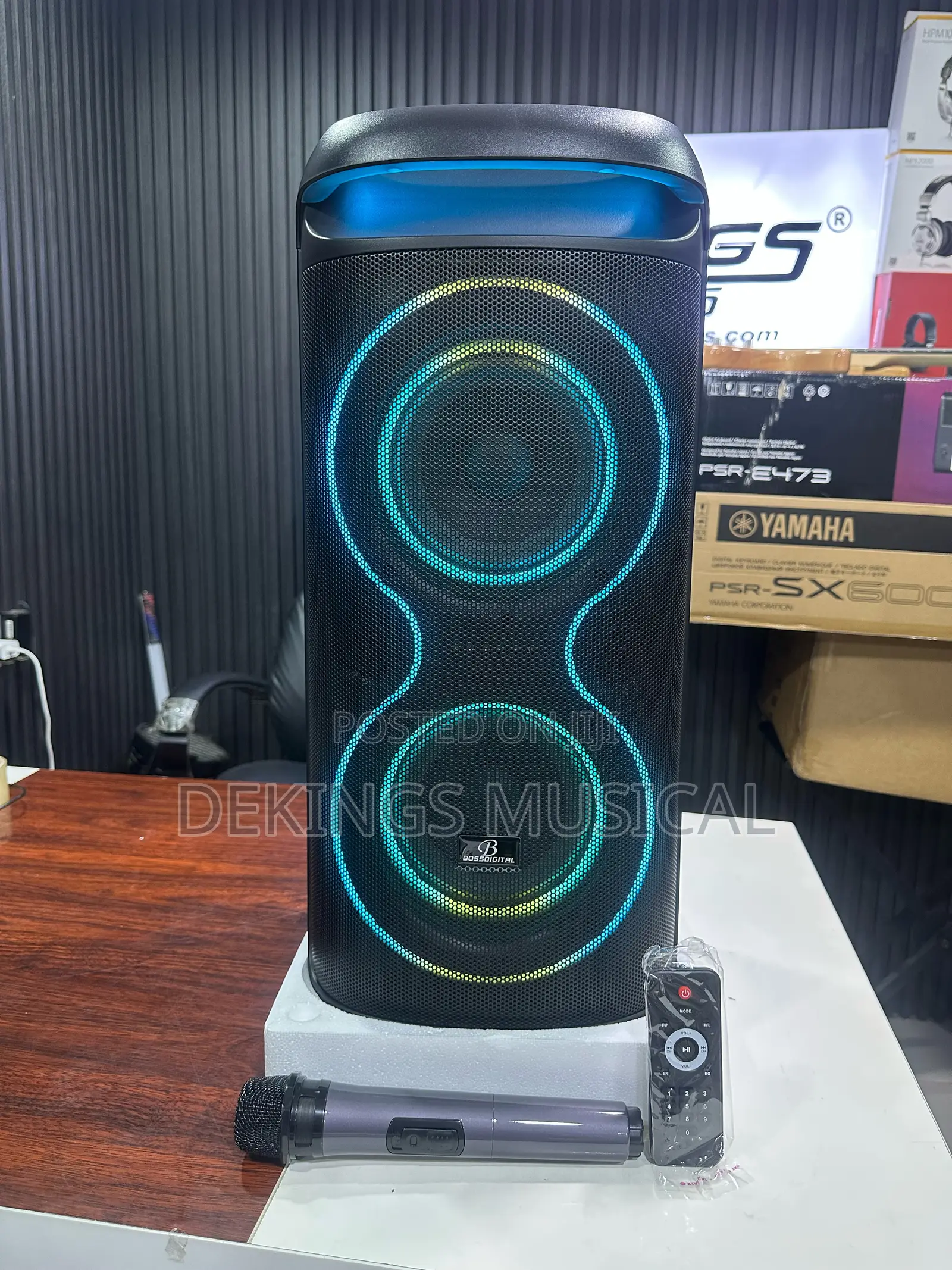 Boss Dr-6615 Portable Party Box Bass Speaker