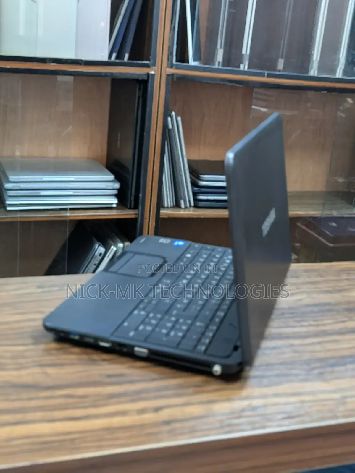 Laptop Toshiba Satellite Pro C650 4GB Intel Pentium HDD 250GB