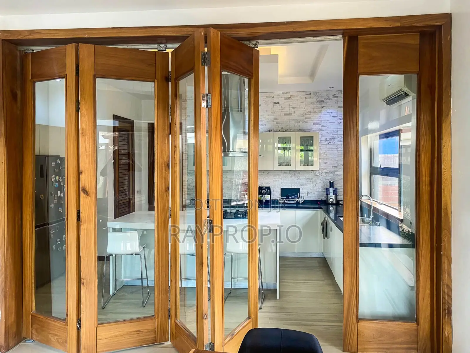 4 Bedroom Shortlet in VGC