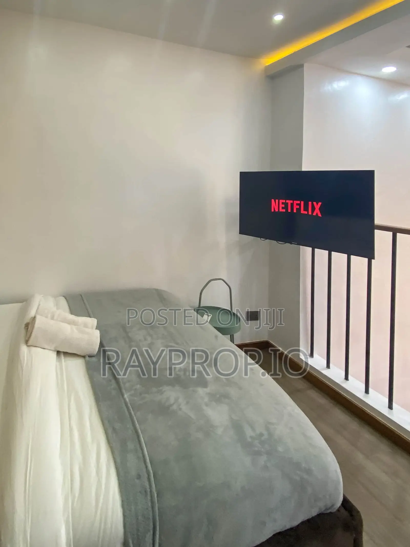 628920wu - 1 Bedroom Shortlet in Lekki Phase 1