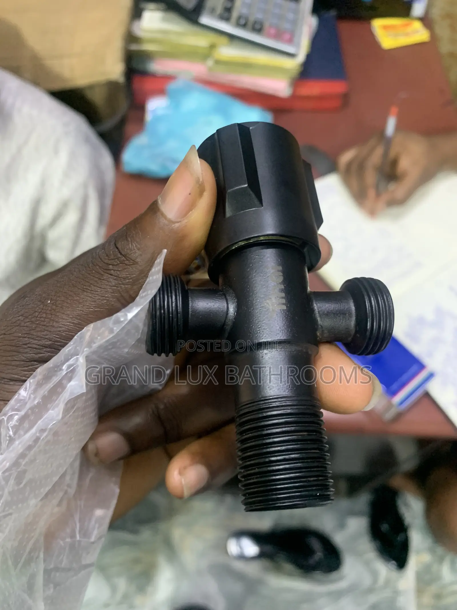 Luxury Matt Black Cross Tee Angle Valve
