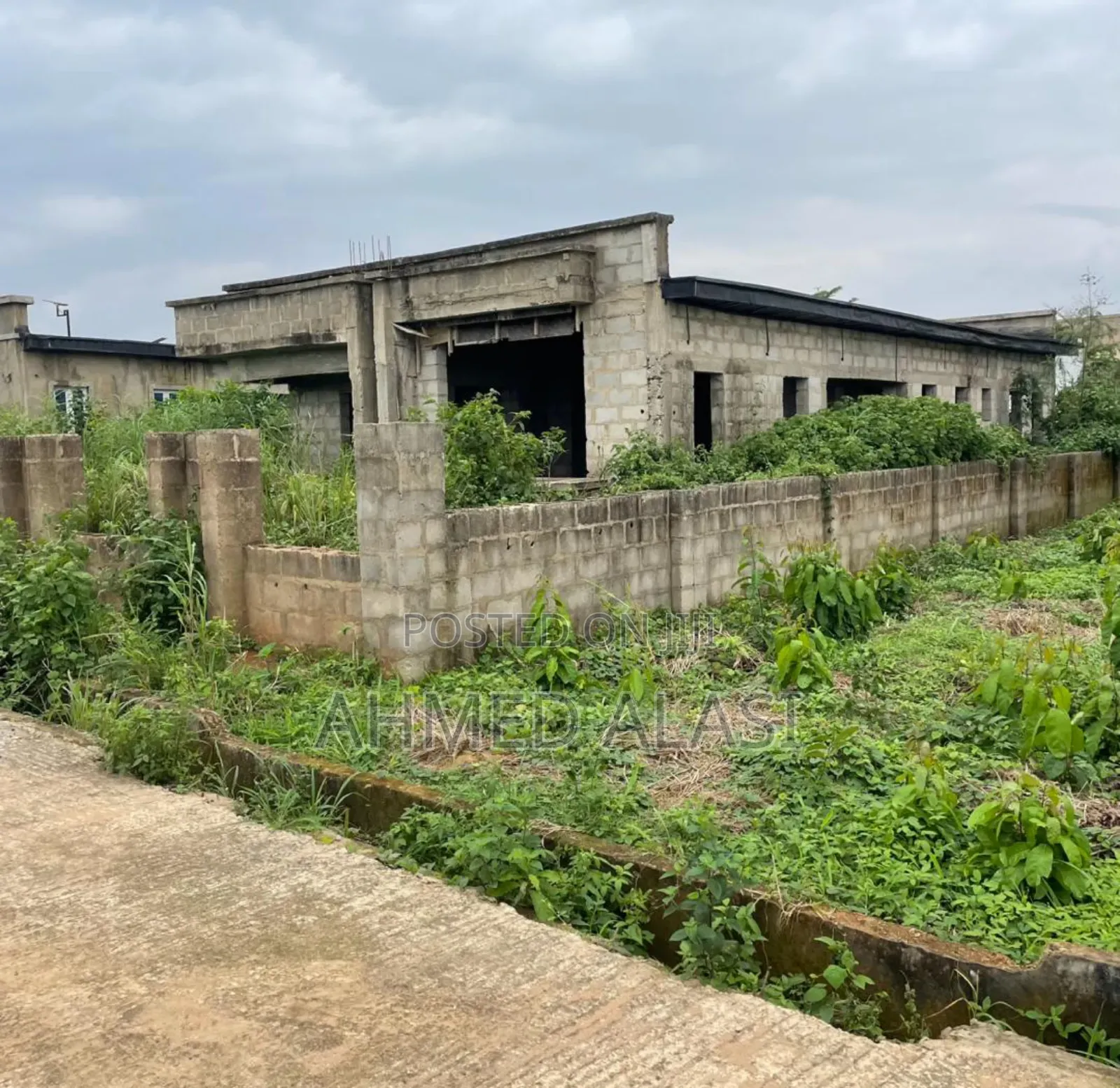 3bdrm Bungalow in Adron London Park, Ibadan for sale