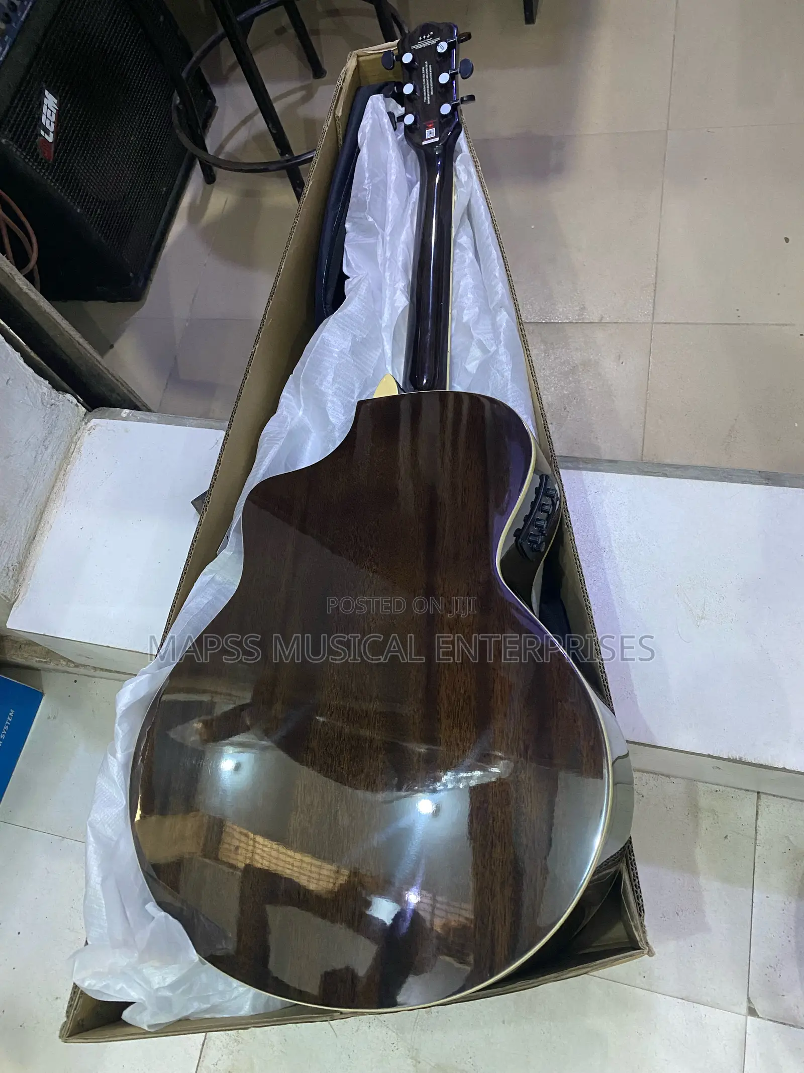Bullfighter D-4013 Semi Acoustic Acoustic Guitar