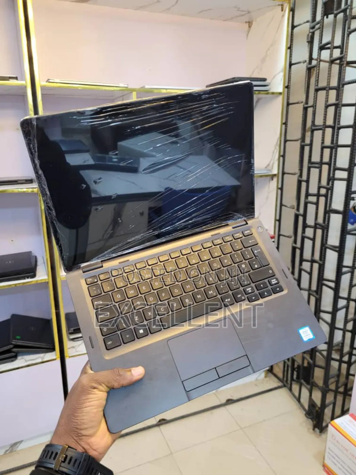Laptop Dell Latitude 5300 16GB Intel Core I5 SSD 256GB