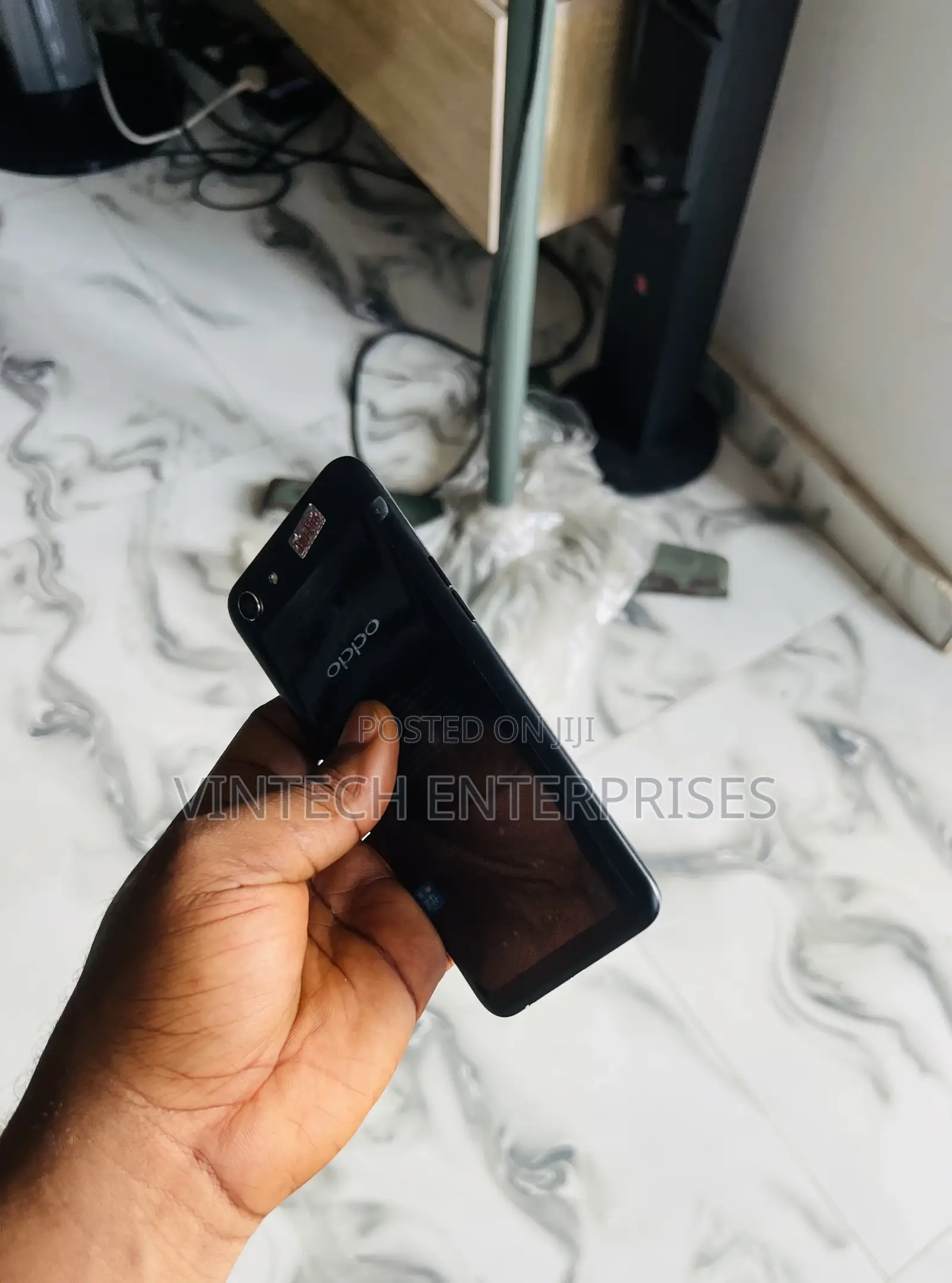 New Oppo A83 128 GB Black