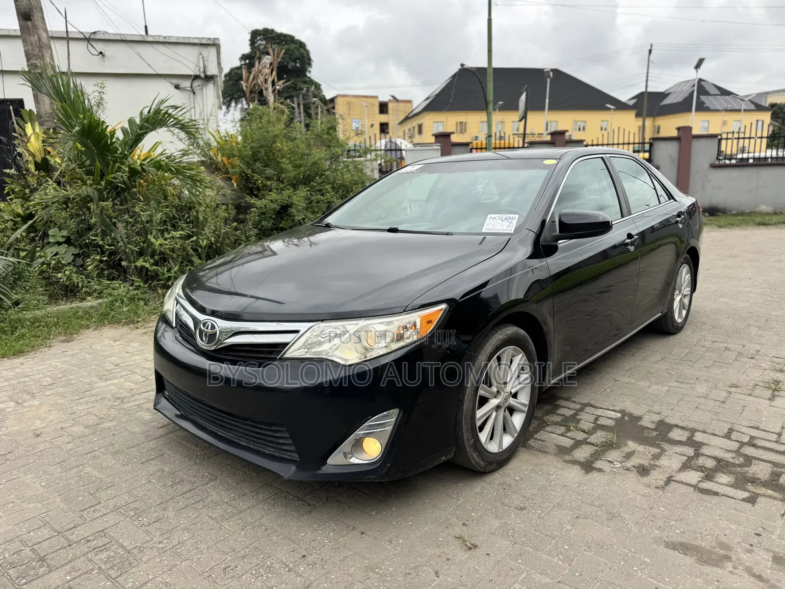 Toyota Camry XLE V6 4dr Sedan (3.5L 6cyl 6A) 2013 Black