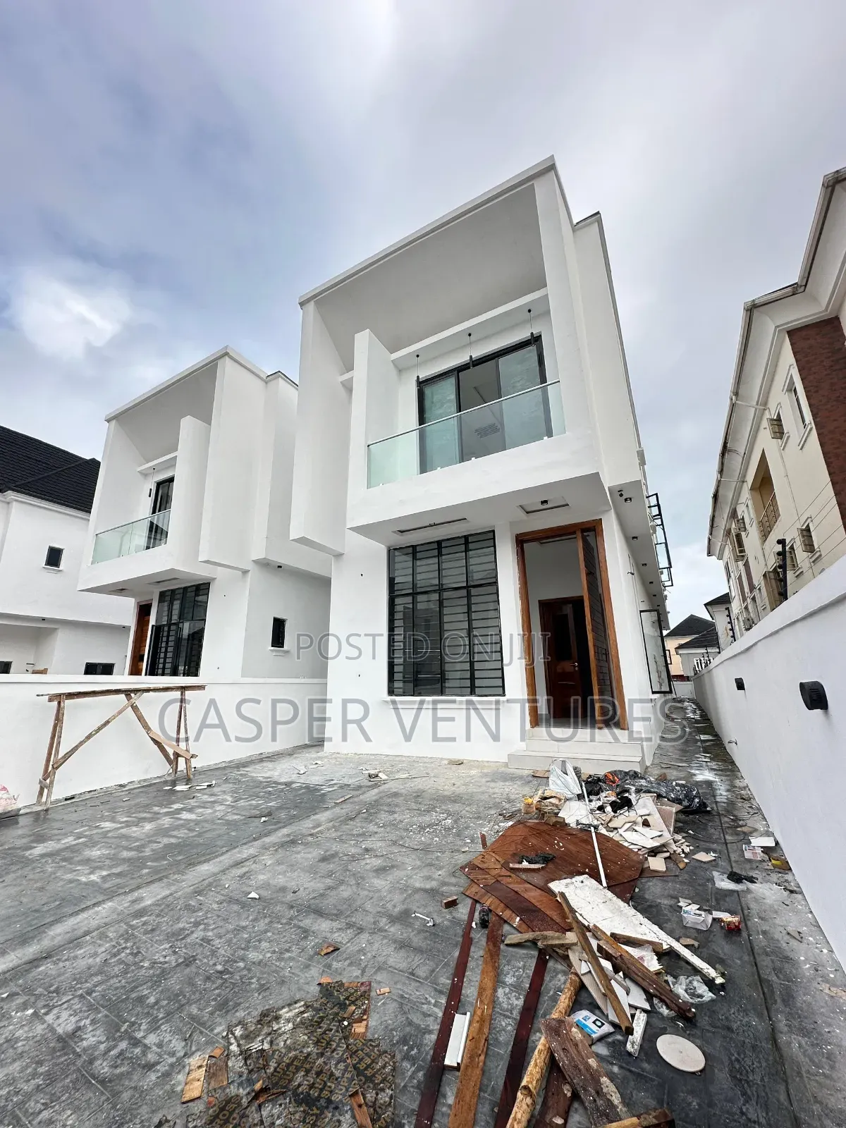 5bdrm Duplex in London Garden for sale