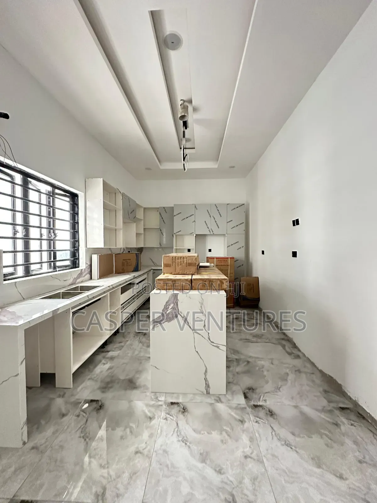 5bdrm Duplex in London Garden for sale
