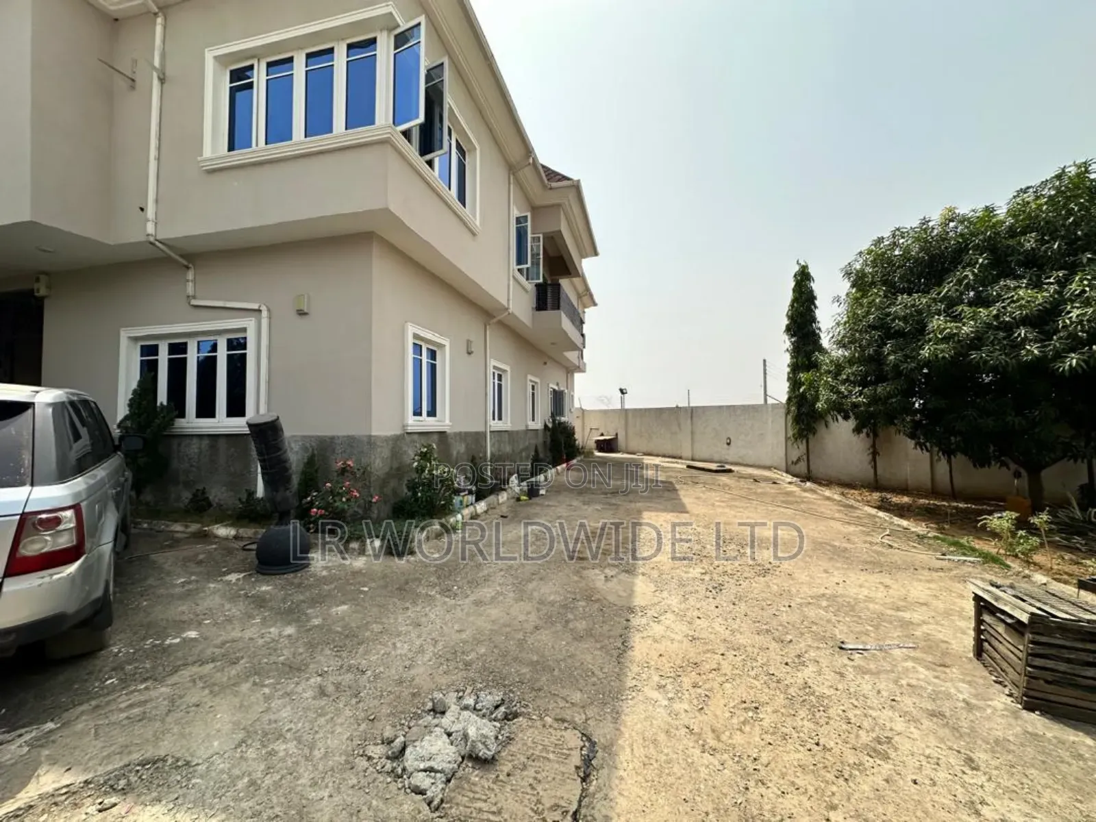 4bdrm Duplex in Lugbe District for sale