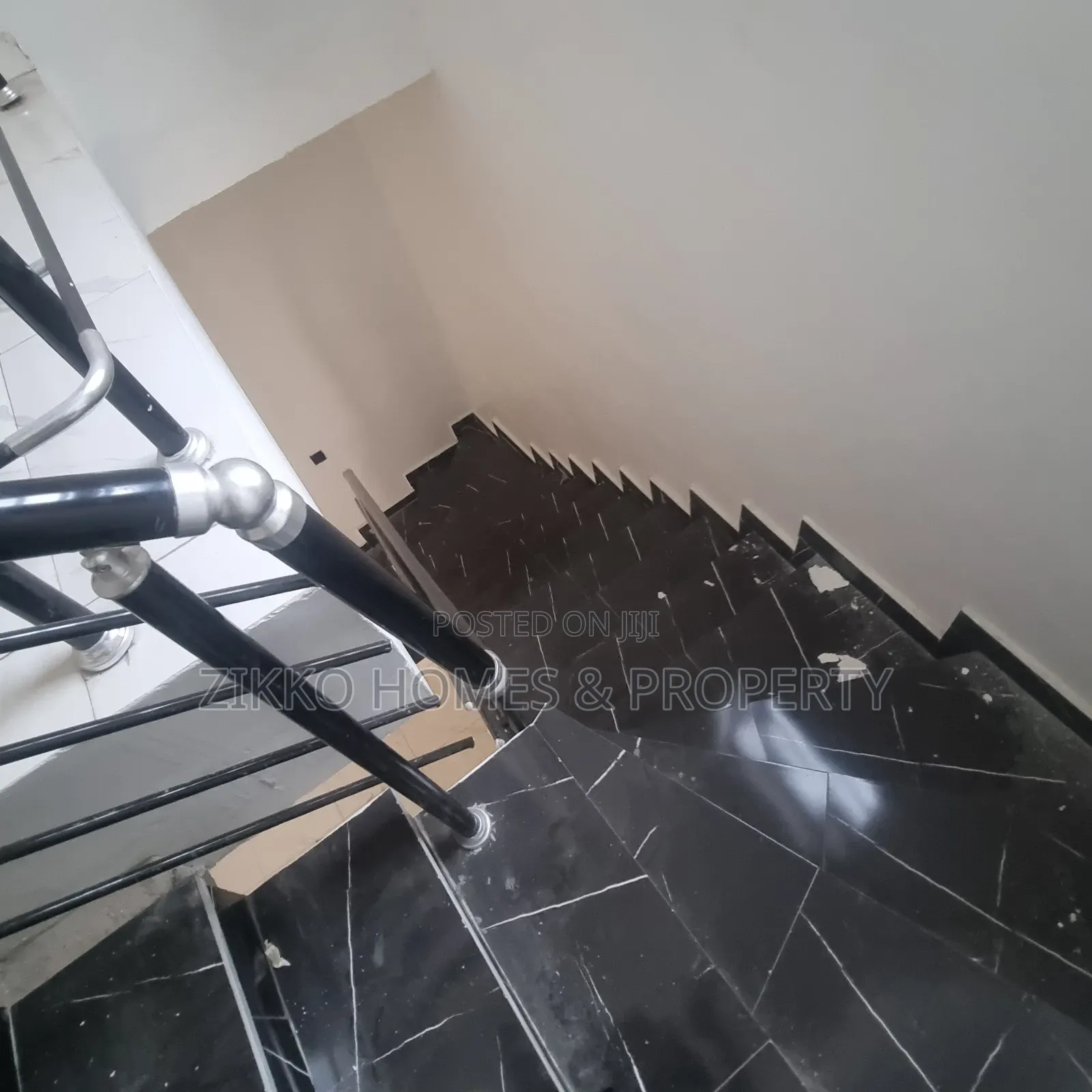 3bdrm Townhouse/Terrace in Ikota, Lekki for sale