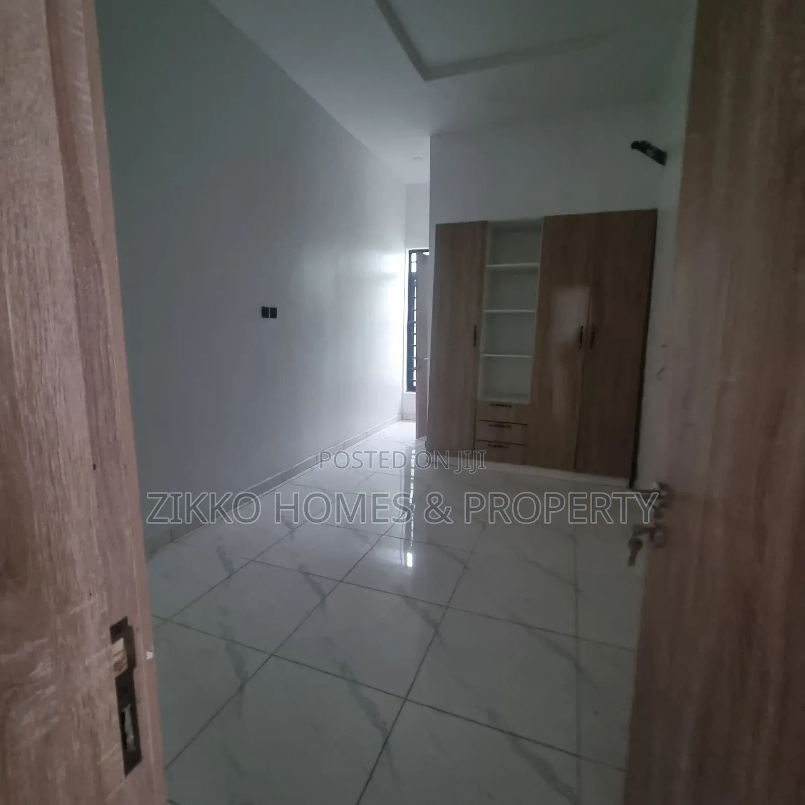 3bdrm Townhouse/Terrace in Ikota, Lekki for sale