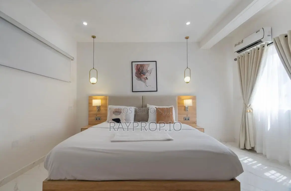 4 Bedroom Shortlet in Lekki Phase 1
