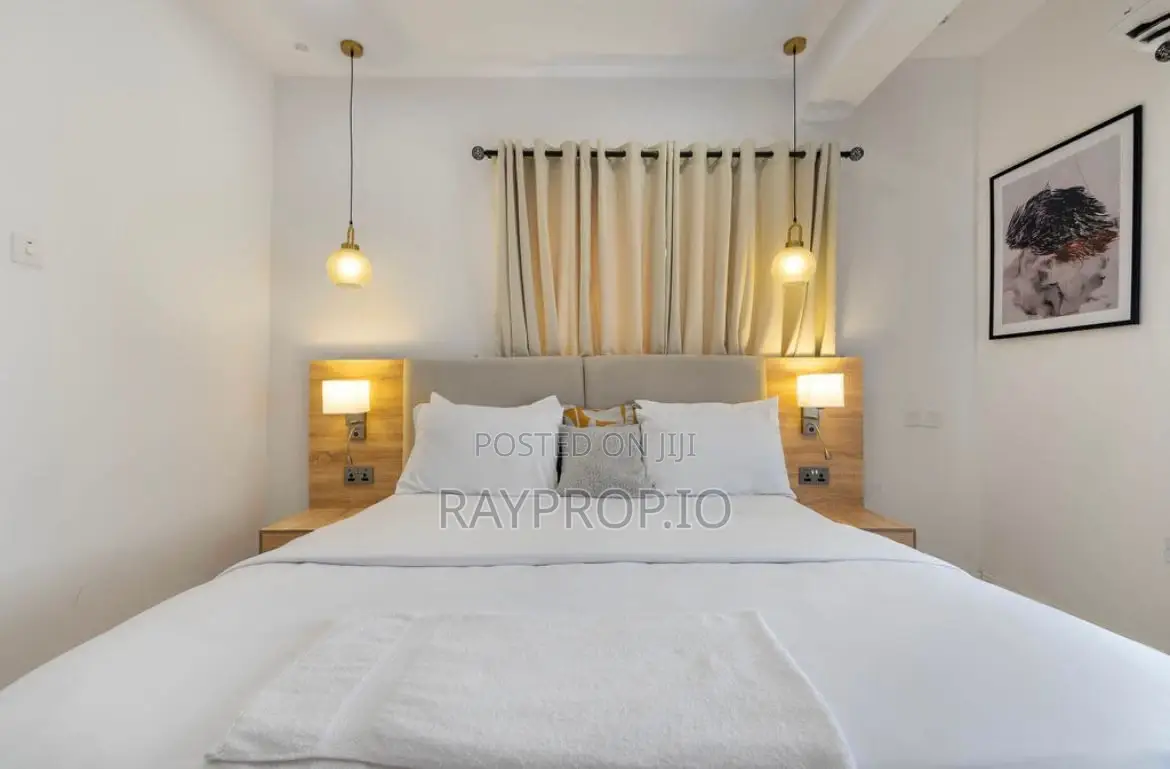 4 Bedroom Shortlet in Lekki Phase 1