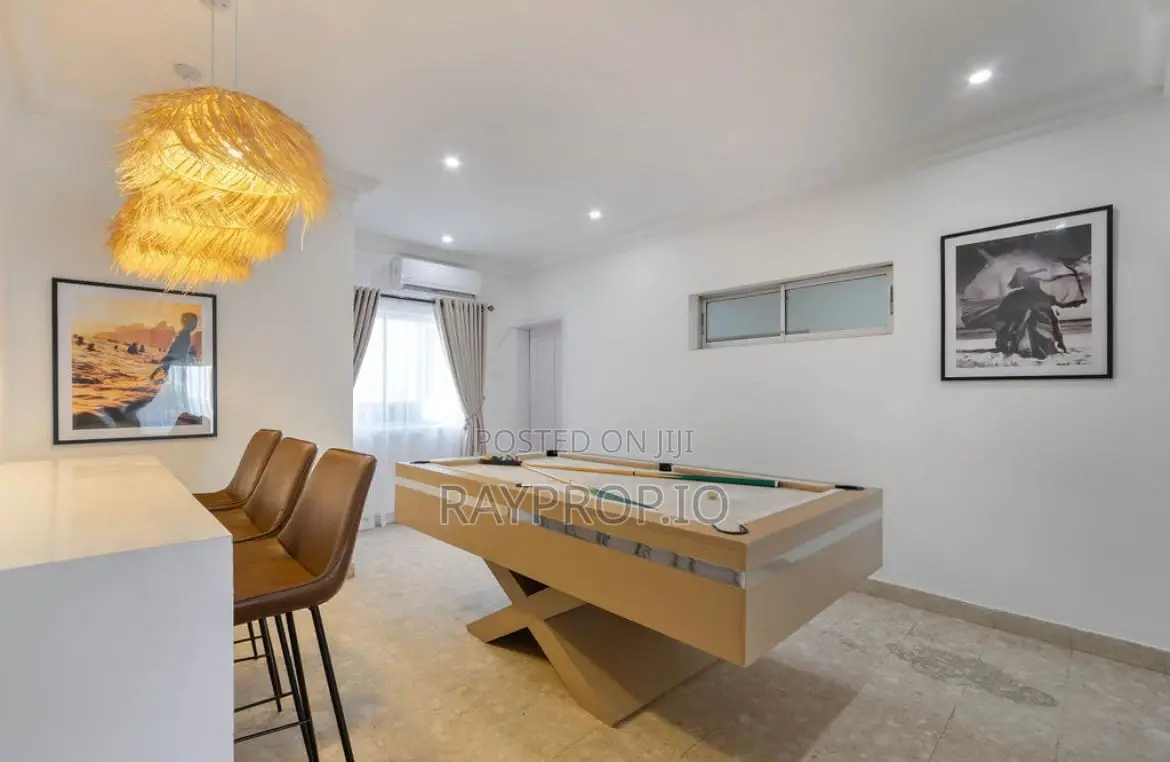 4 Bedroom Shortlet in Lekki Phase 1