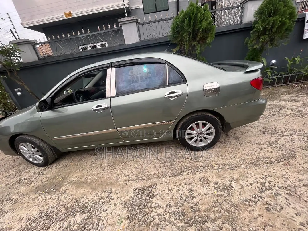 Toyota Corolla 2005 Green