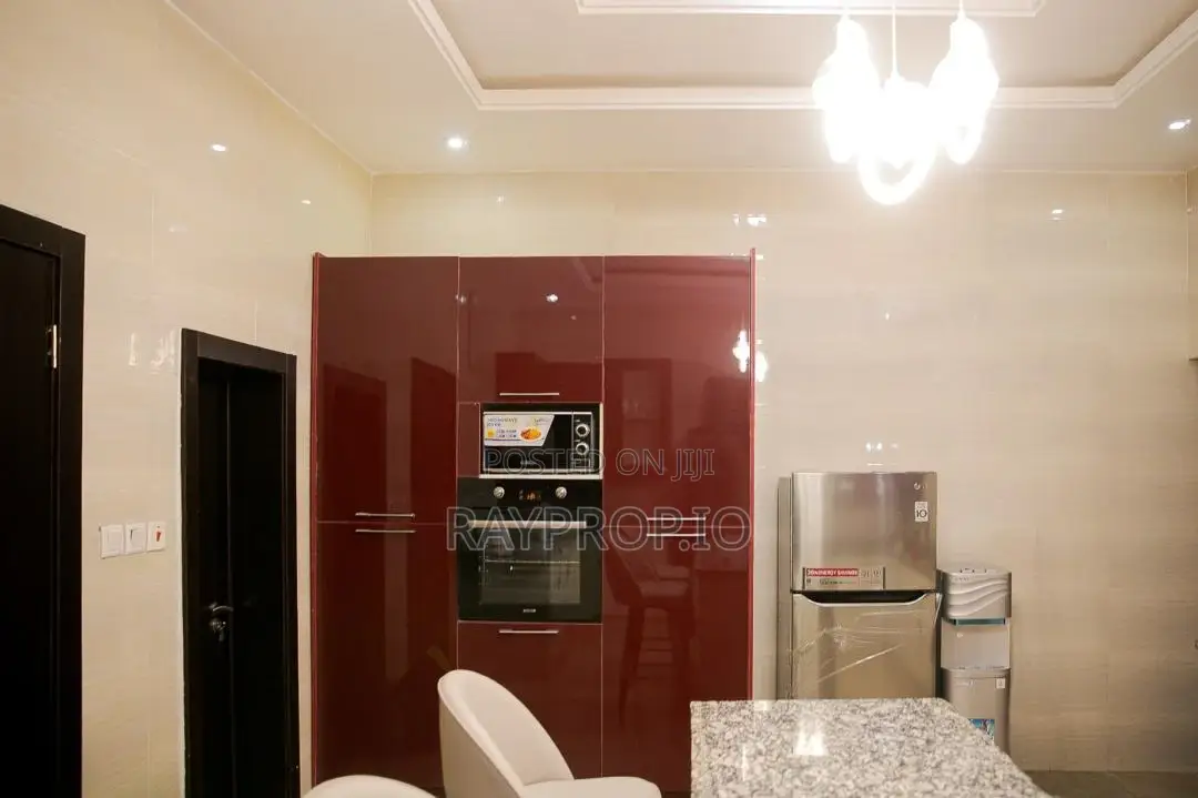 4 Bedroom Shortlet in Magodo