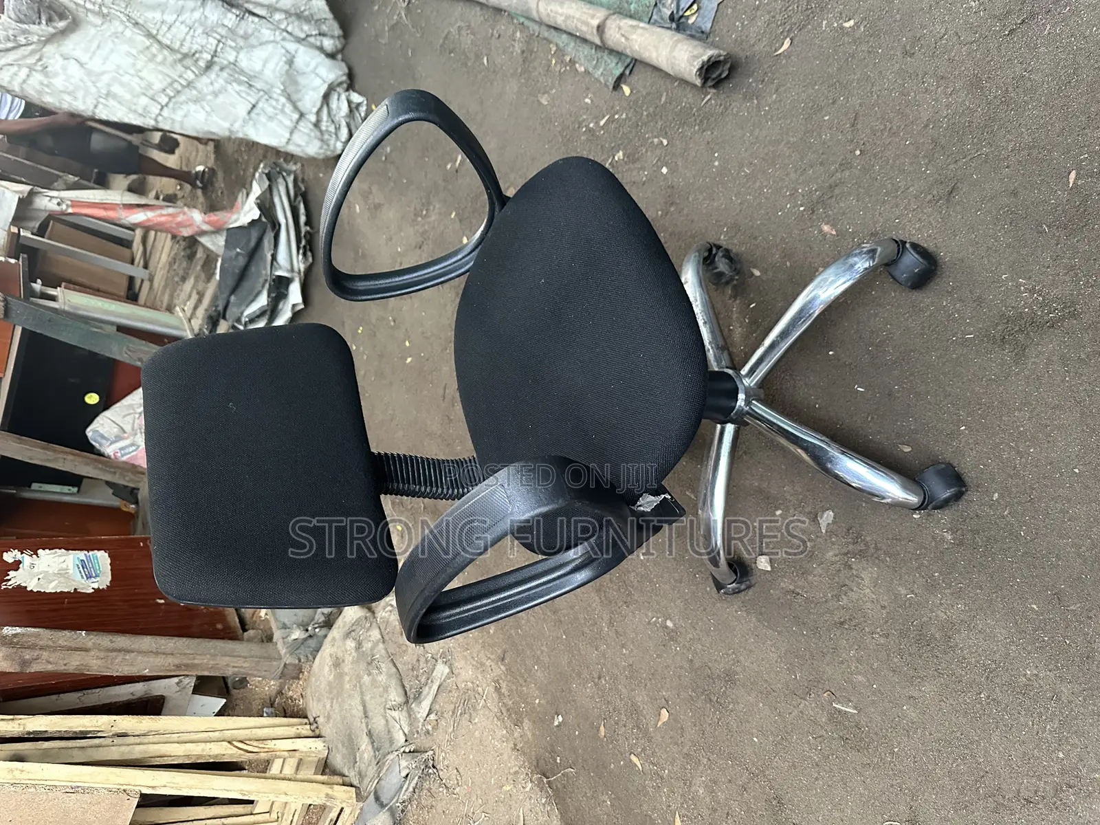 Portable Tokunbo Chair