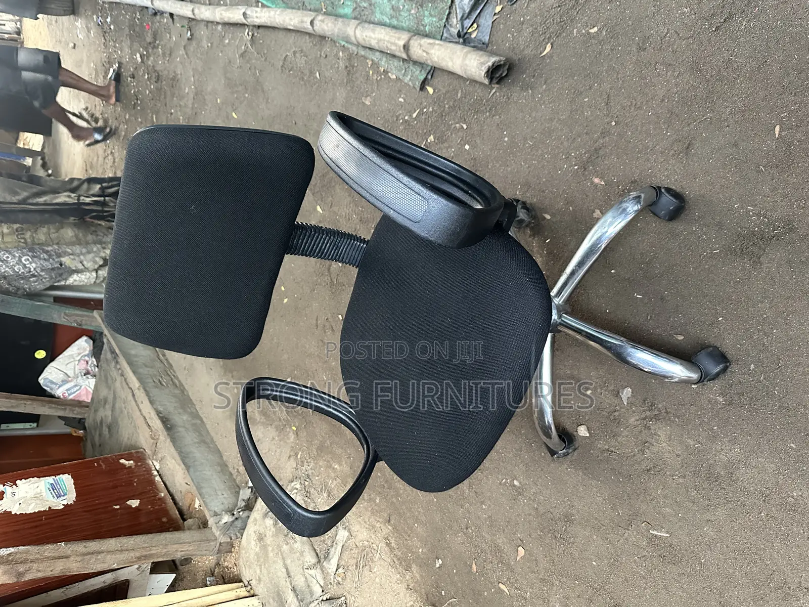 Portable Tokunbo Chair