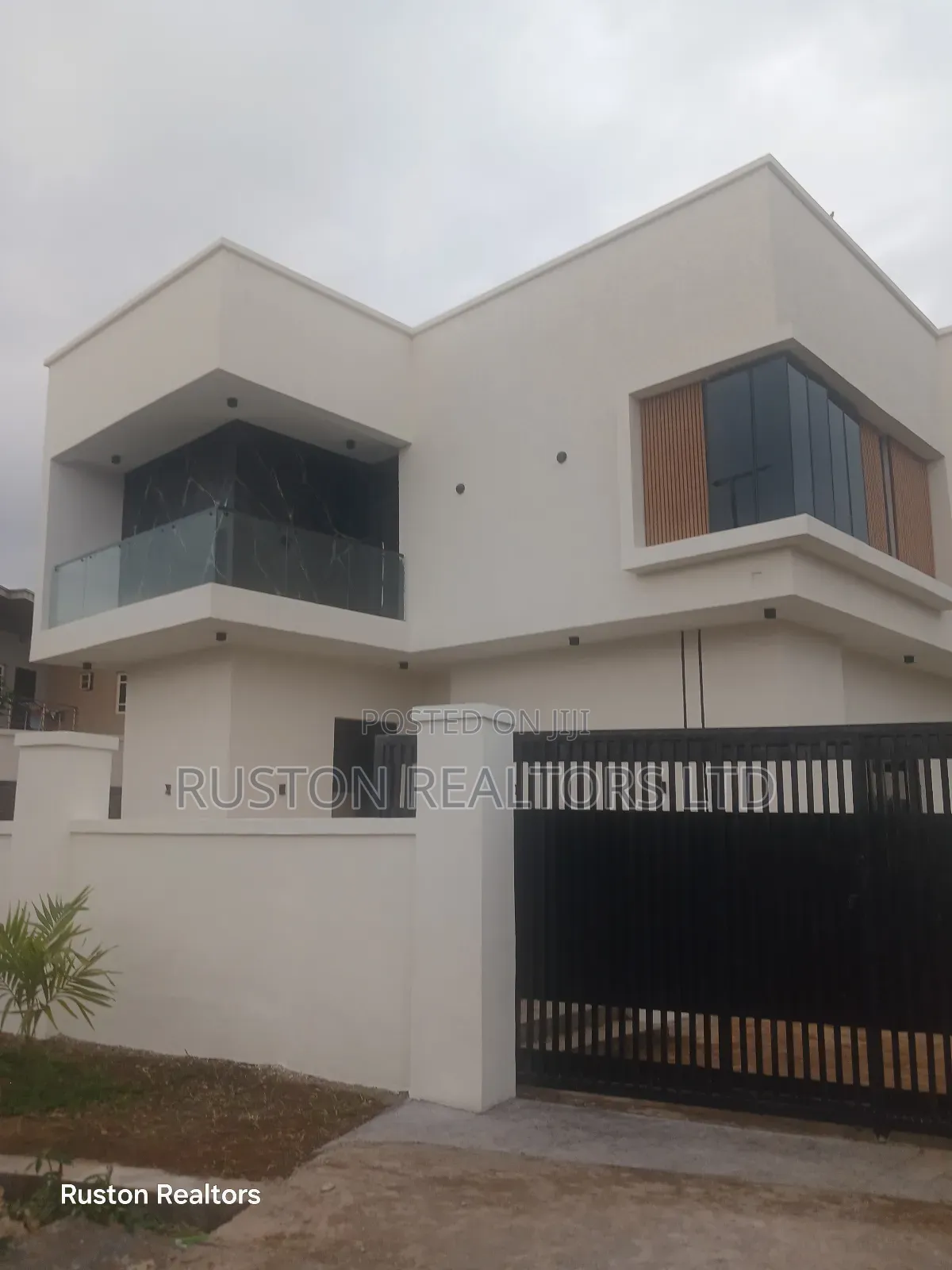 5bdrm Duplex in Ibadan for sale