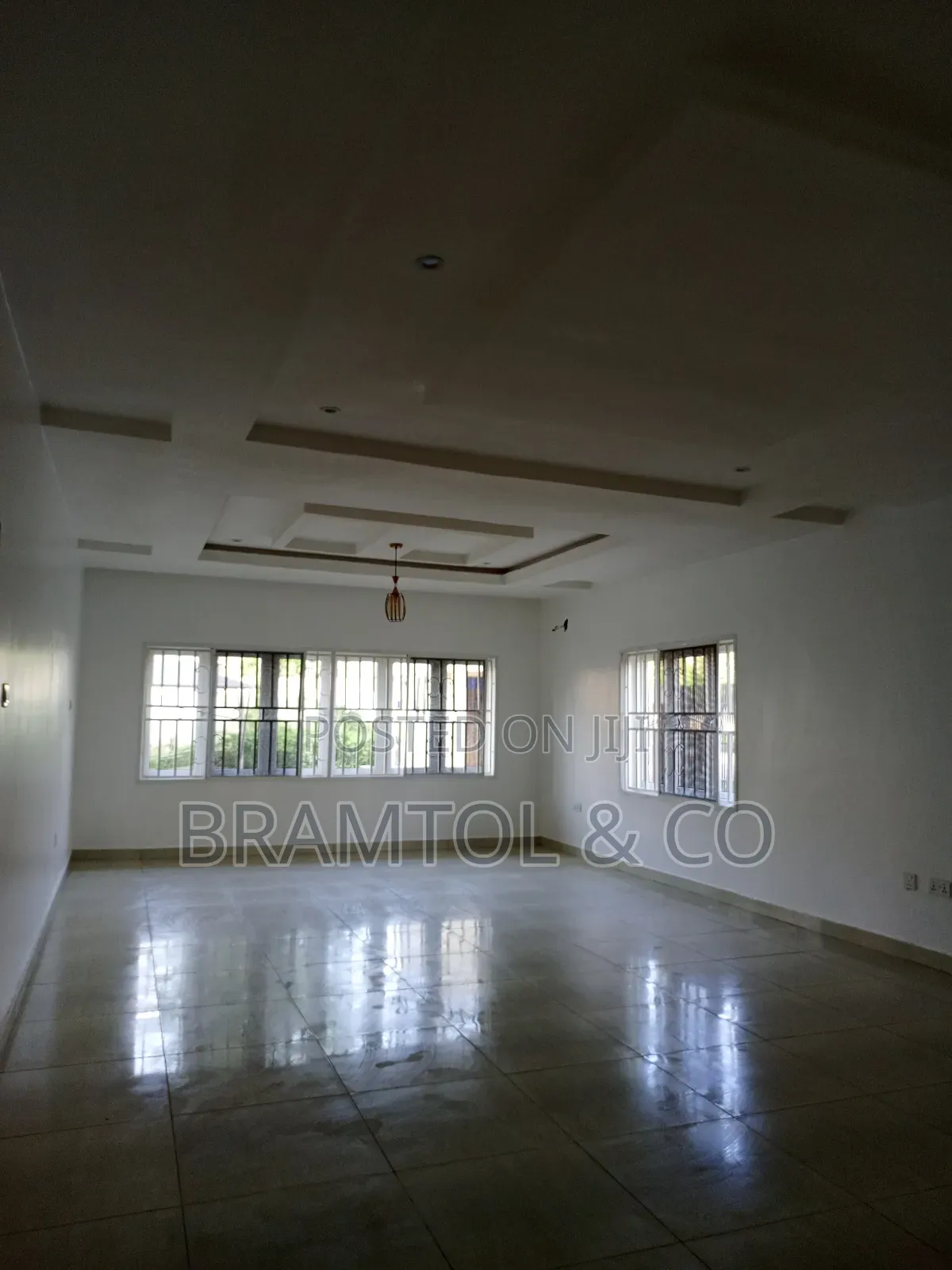 4bdrm Townhouse / Terrace in Durumi for rent