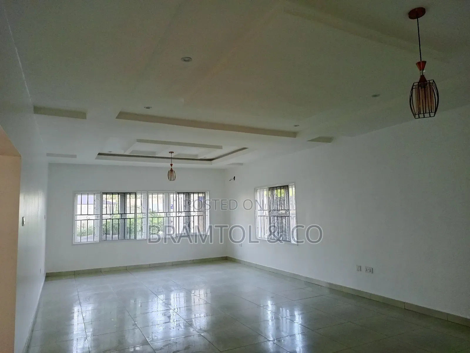 4bdrm Townhouse / Terrace in Durumi for rent