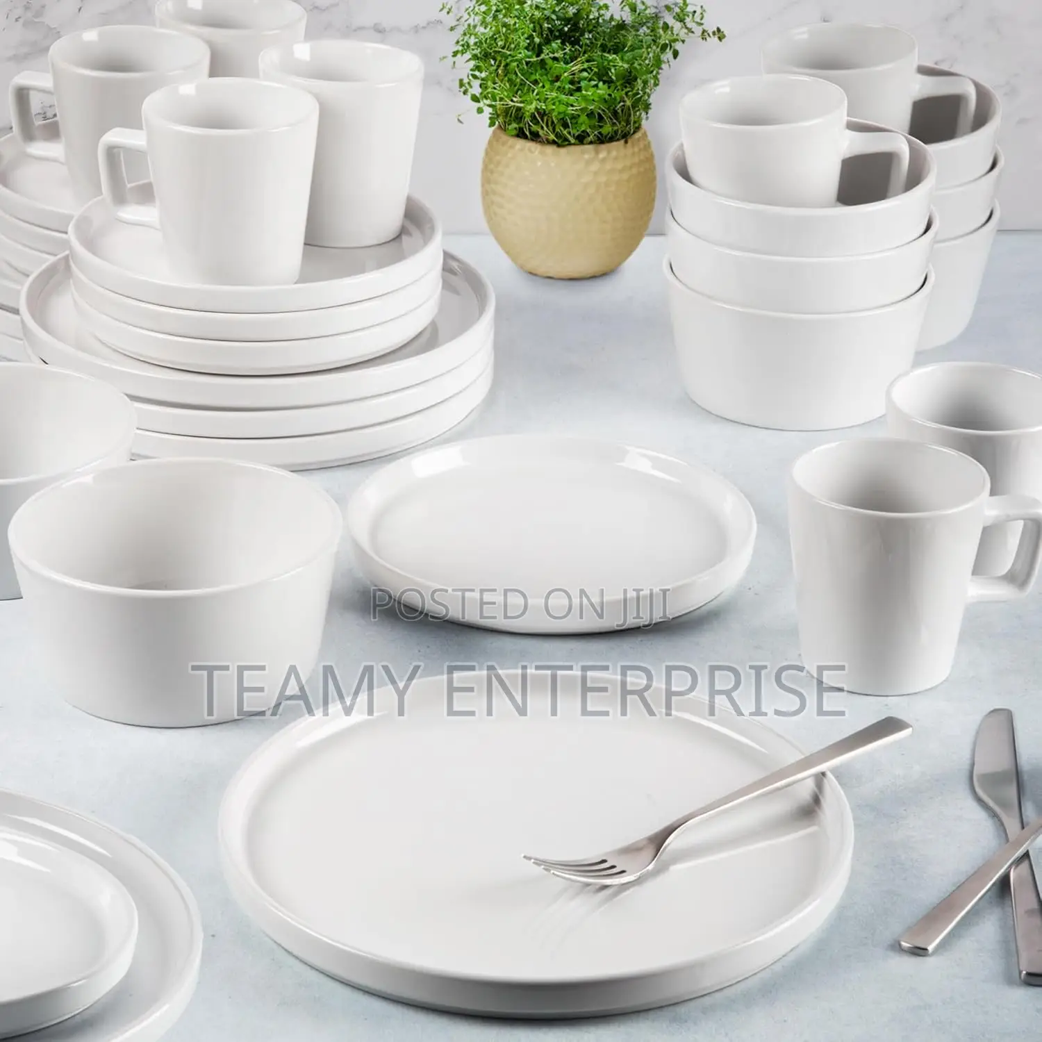 16 Pieces Dinner Set Plates and Cups - White Colour