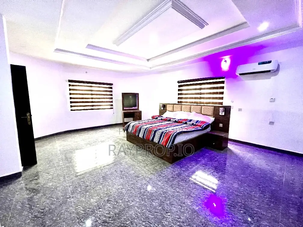 3 Bedroom Shortlet in Ajao Estate