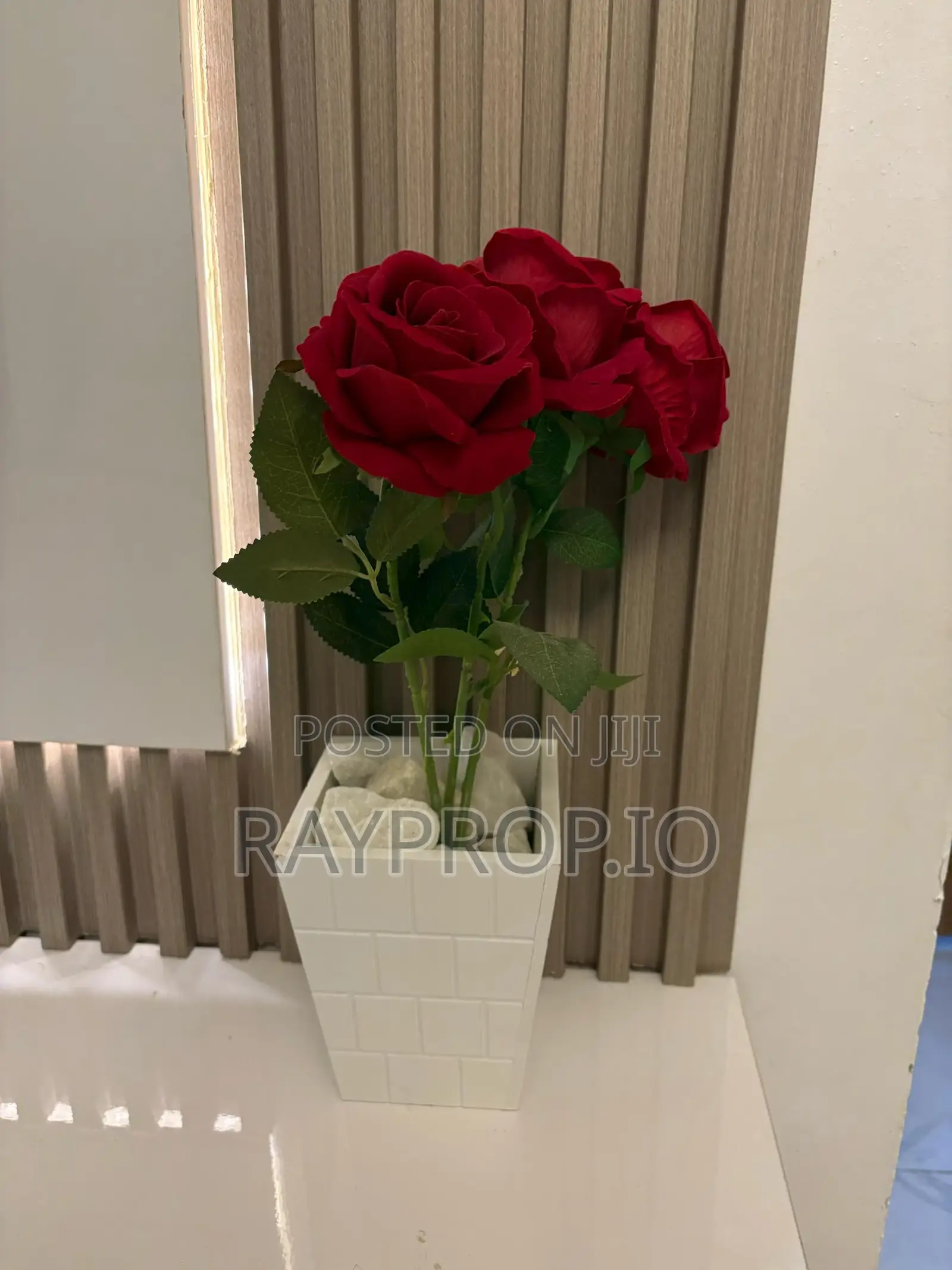 123774ho - Studio Shortlet in Yaba