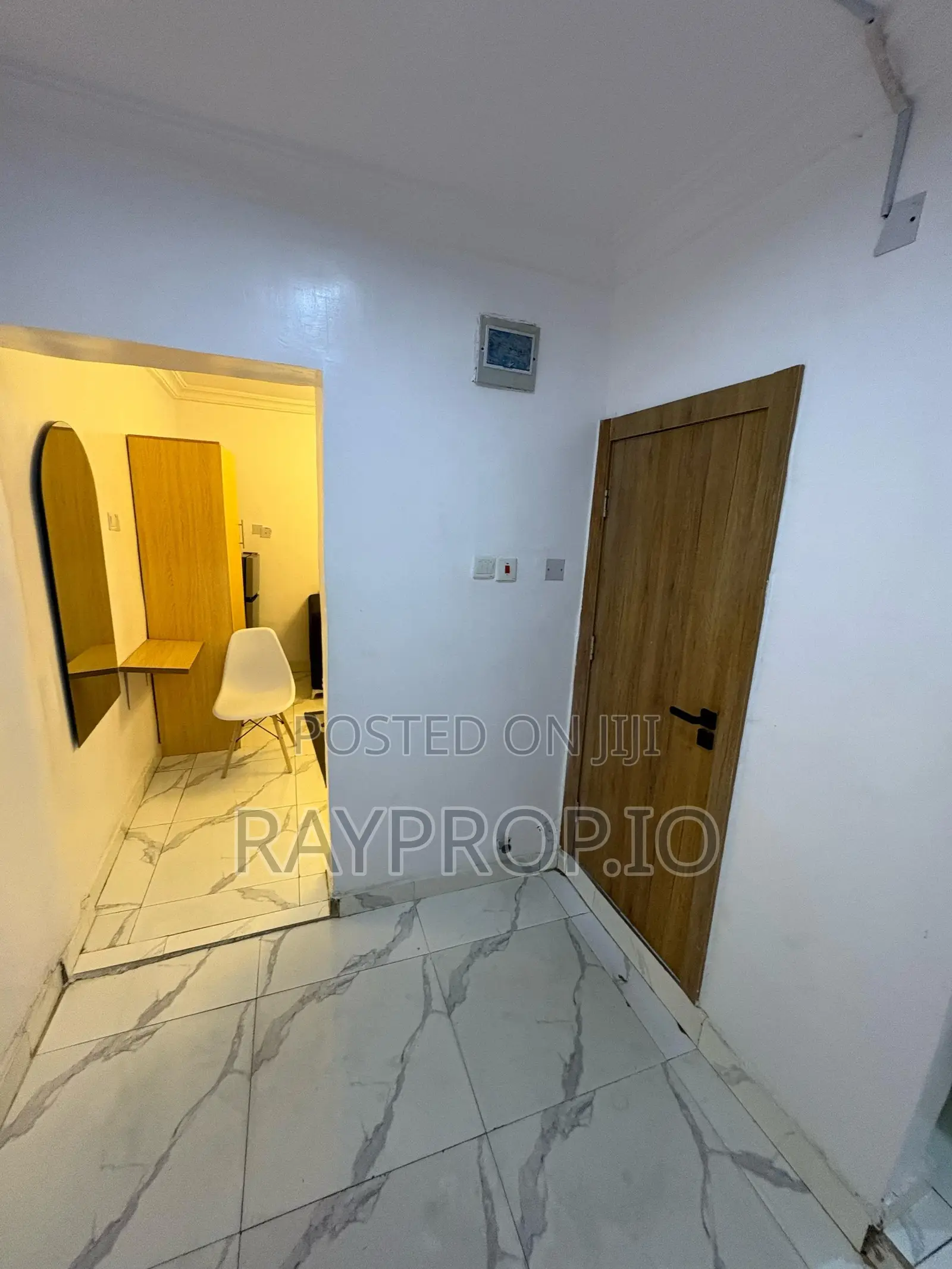 123774ho - Studio Shortlet in Yaba
