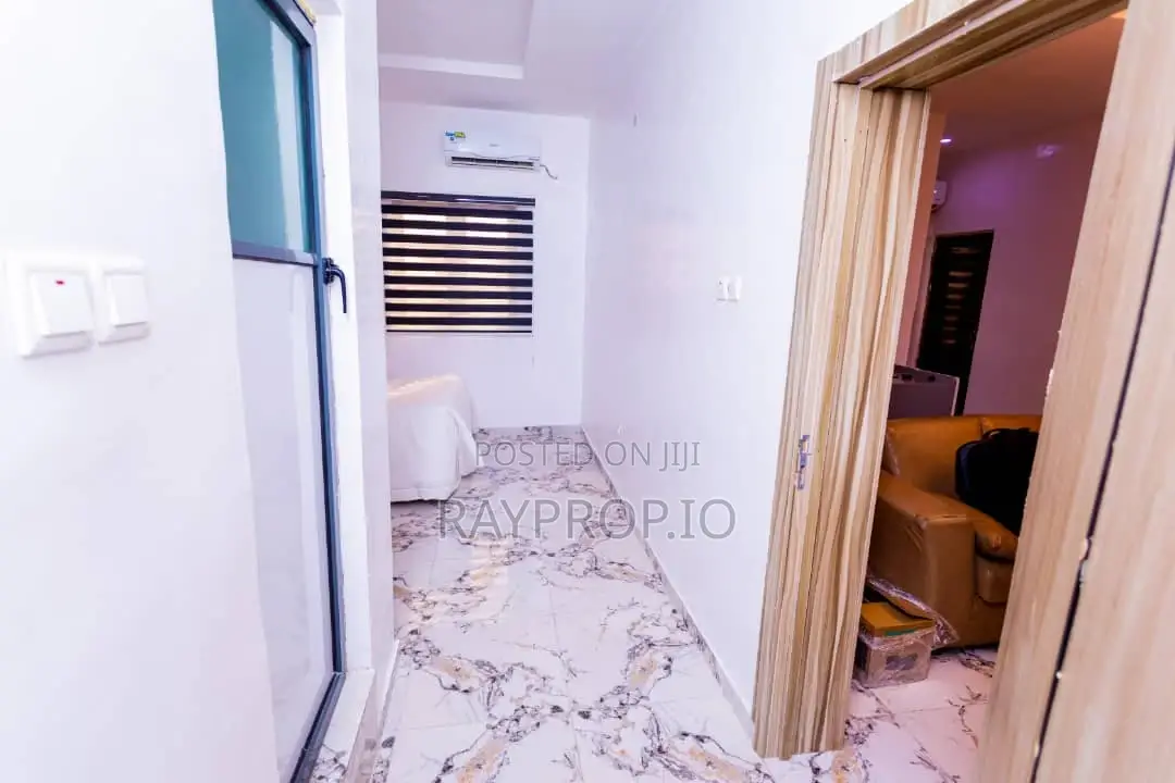 251992al - 2 Bedroom Shortlet in Ilupeju