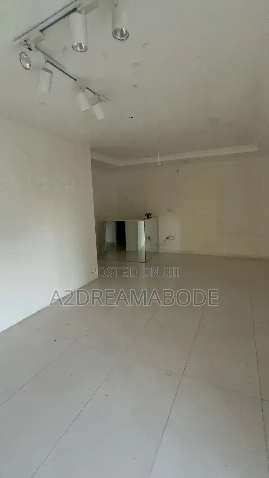 5bdrm Duplex in Victoria Island for sale