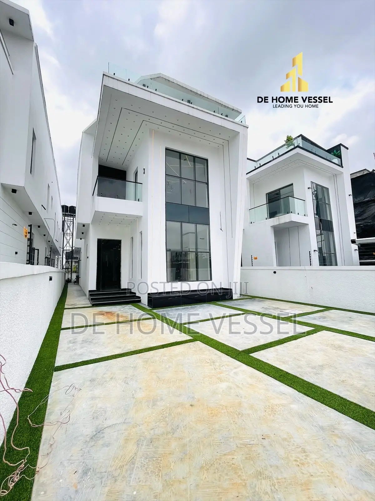 5bdrm Duplex in Ajah for sale