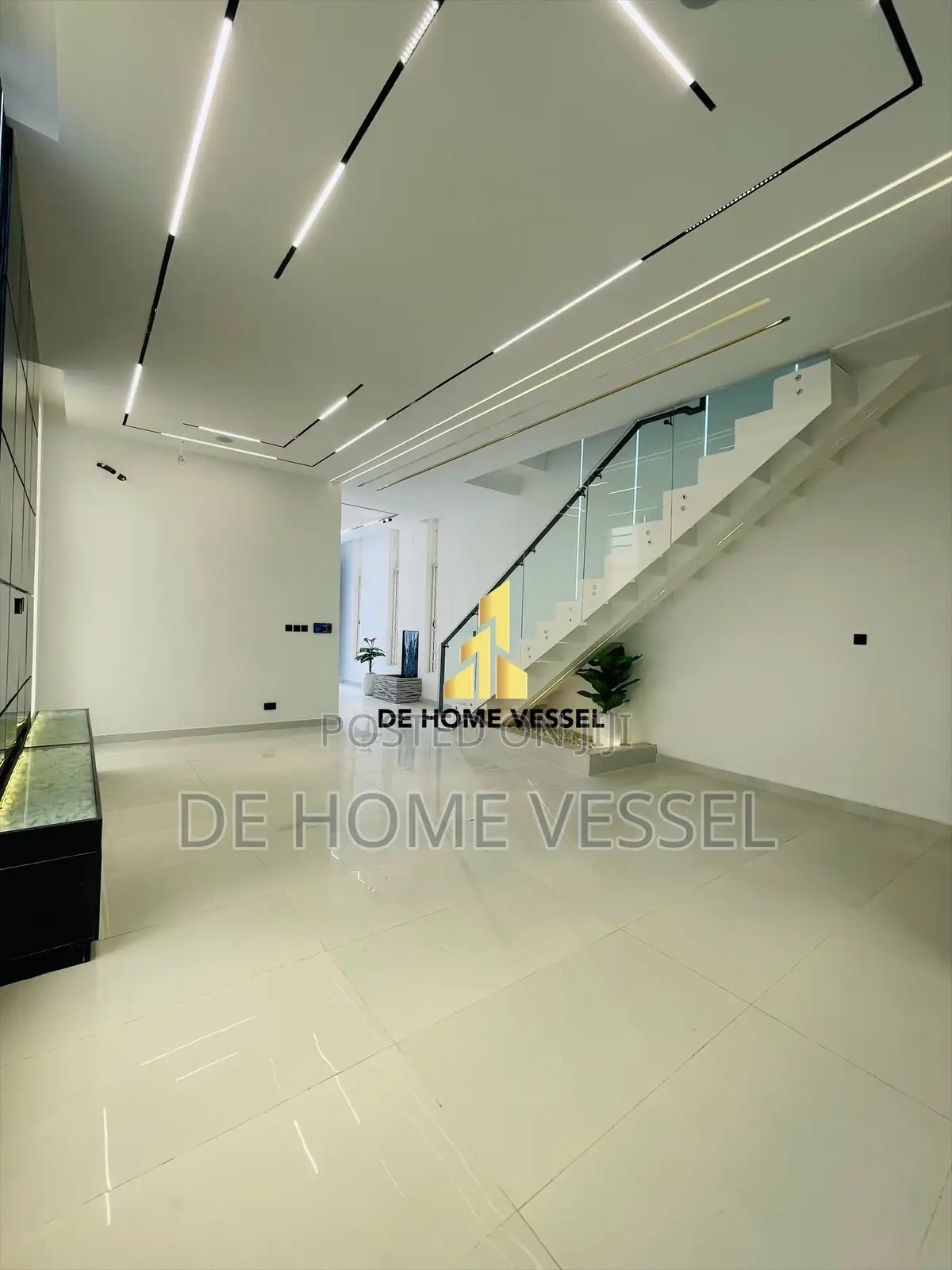5bdrm Duplex in Ologolo for sale