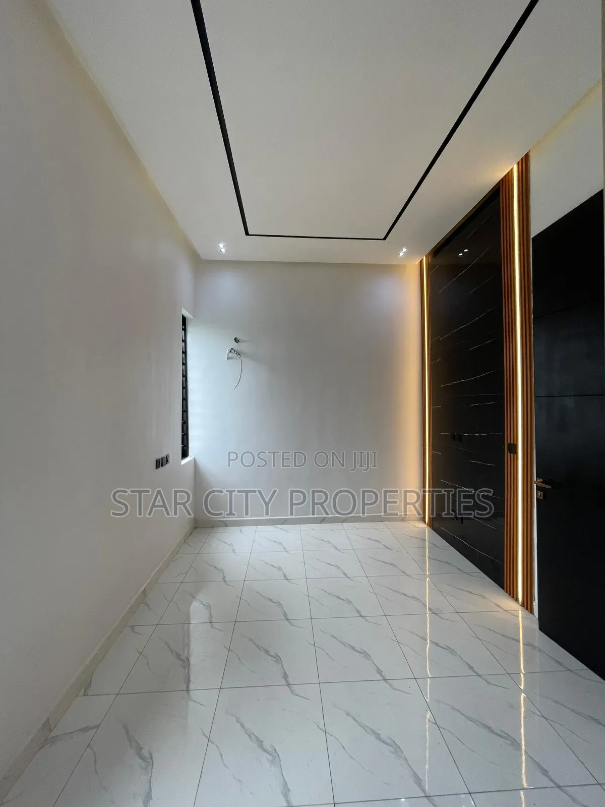 5bdrm House in Chevron Estate, Lekki Expressway for sale