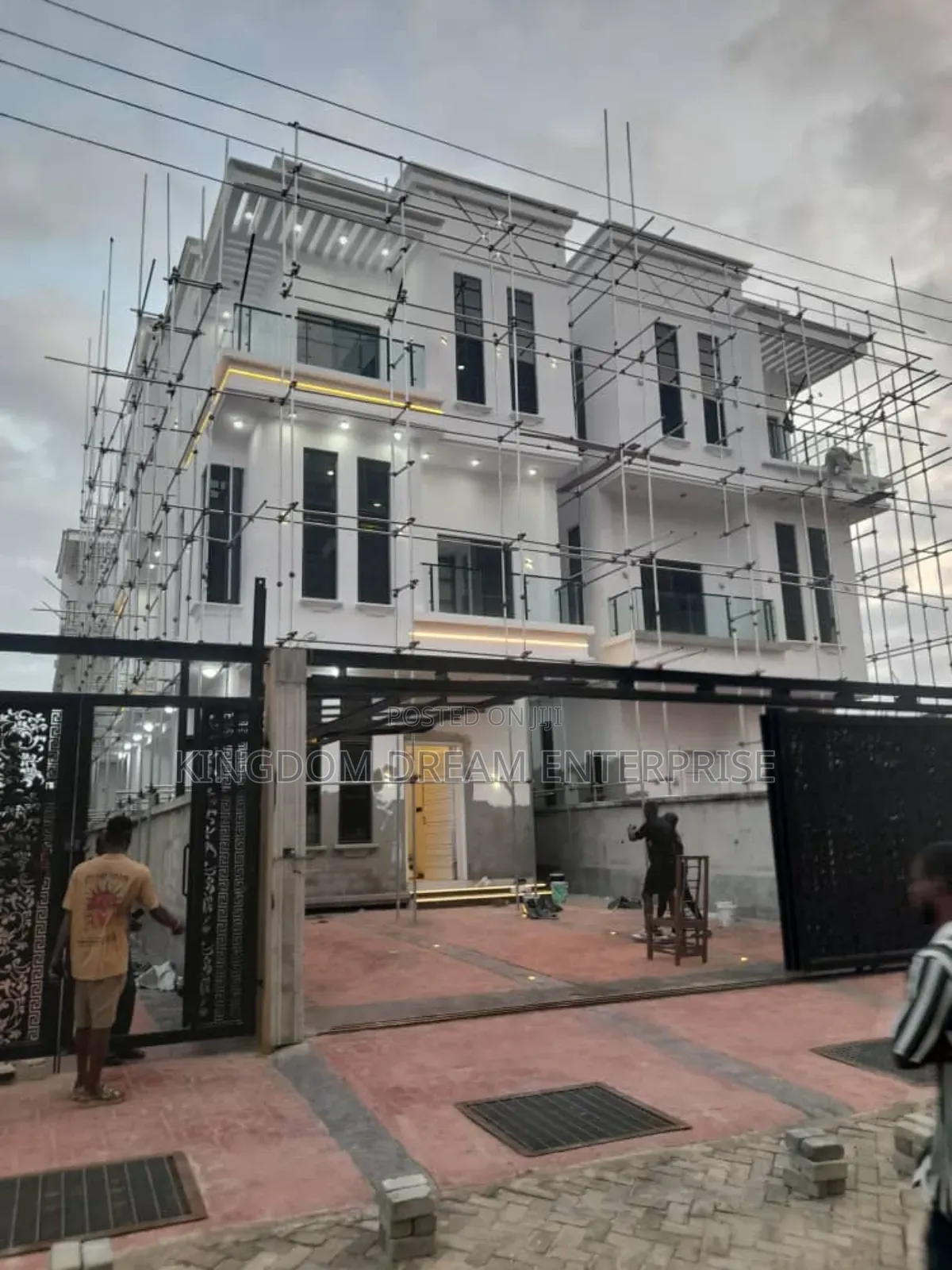 5bdrm House in Lekki for sale