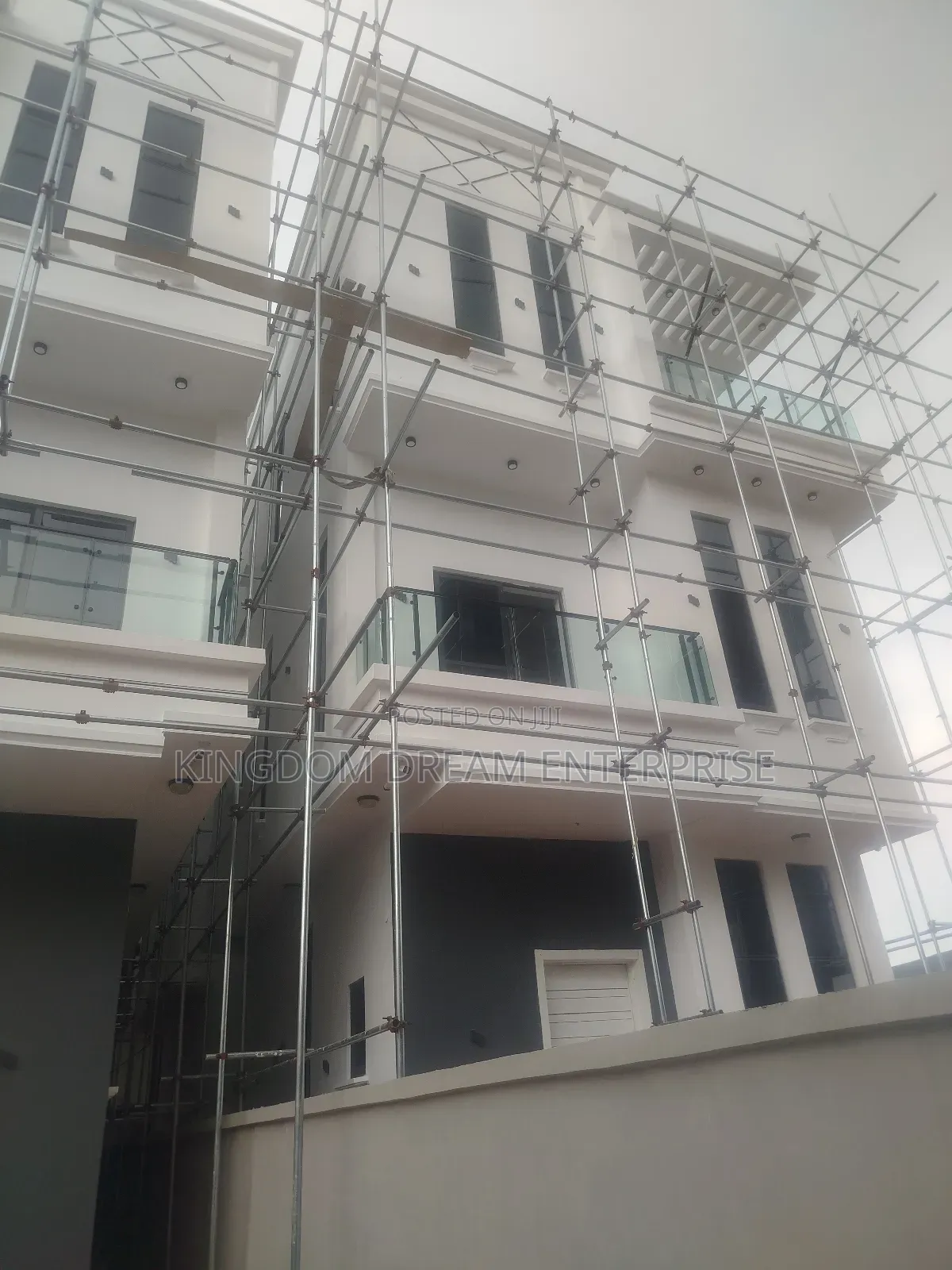 5bdrm House in Lekki for sale