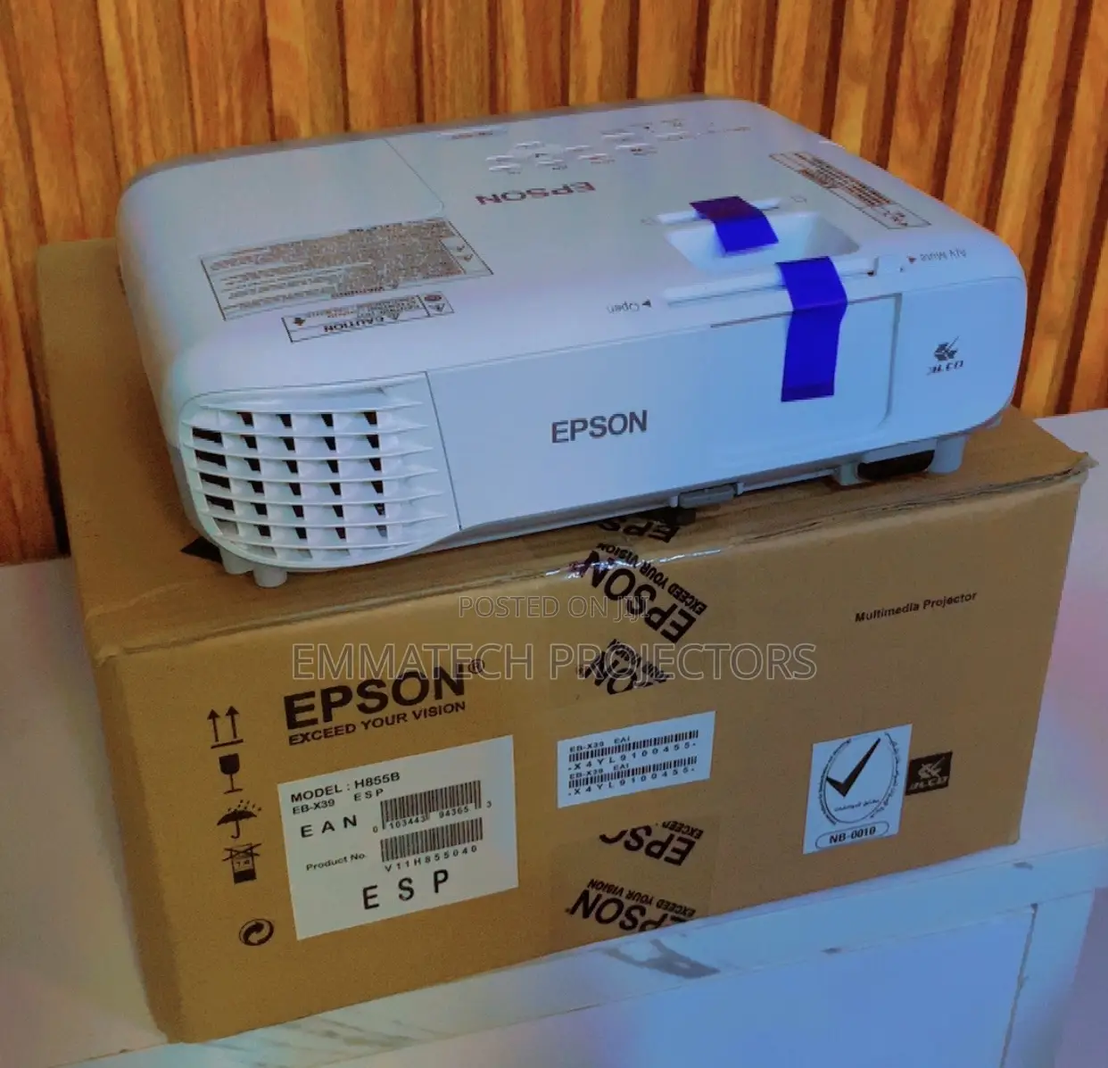 Brand New Epsonprojector Ebx39 Lekki, Abuja, Ph,Ibadan, Cotonou,Benin