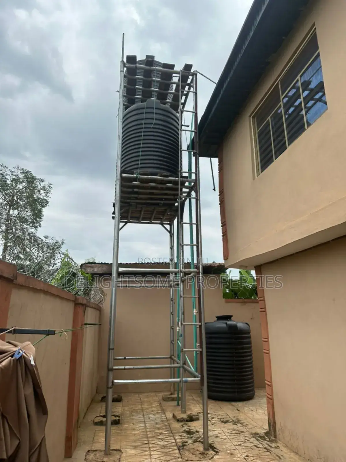 4bdrm Block of Flats in Delightsome, Rind Road for rent